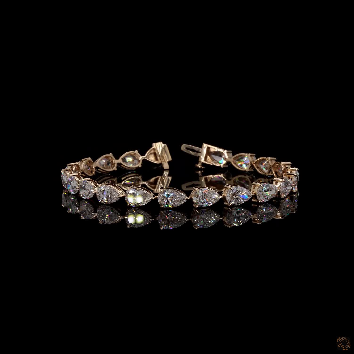 14.43 Ct Pear Cut Diamond Tennis Bracelet in Yellow Gold / Rose Gold