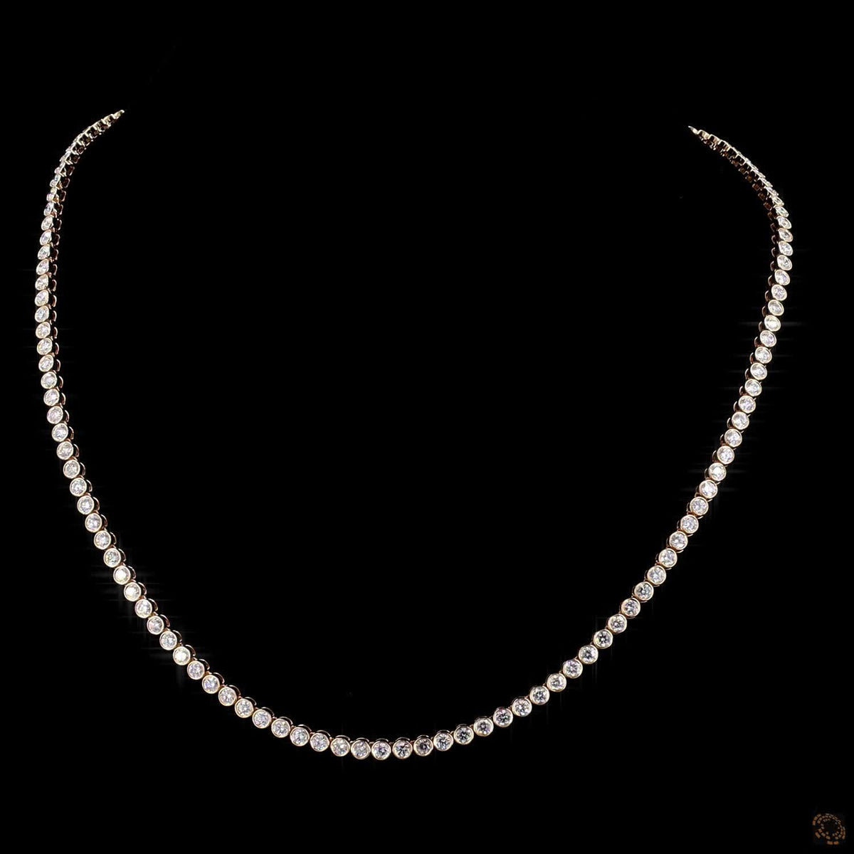 8.25 Ct Experience modern luxury with this bezel-set round-cut diamond tennis necklace