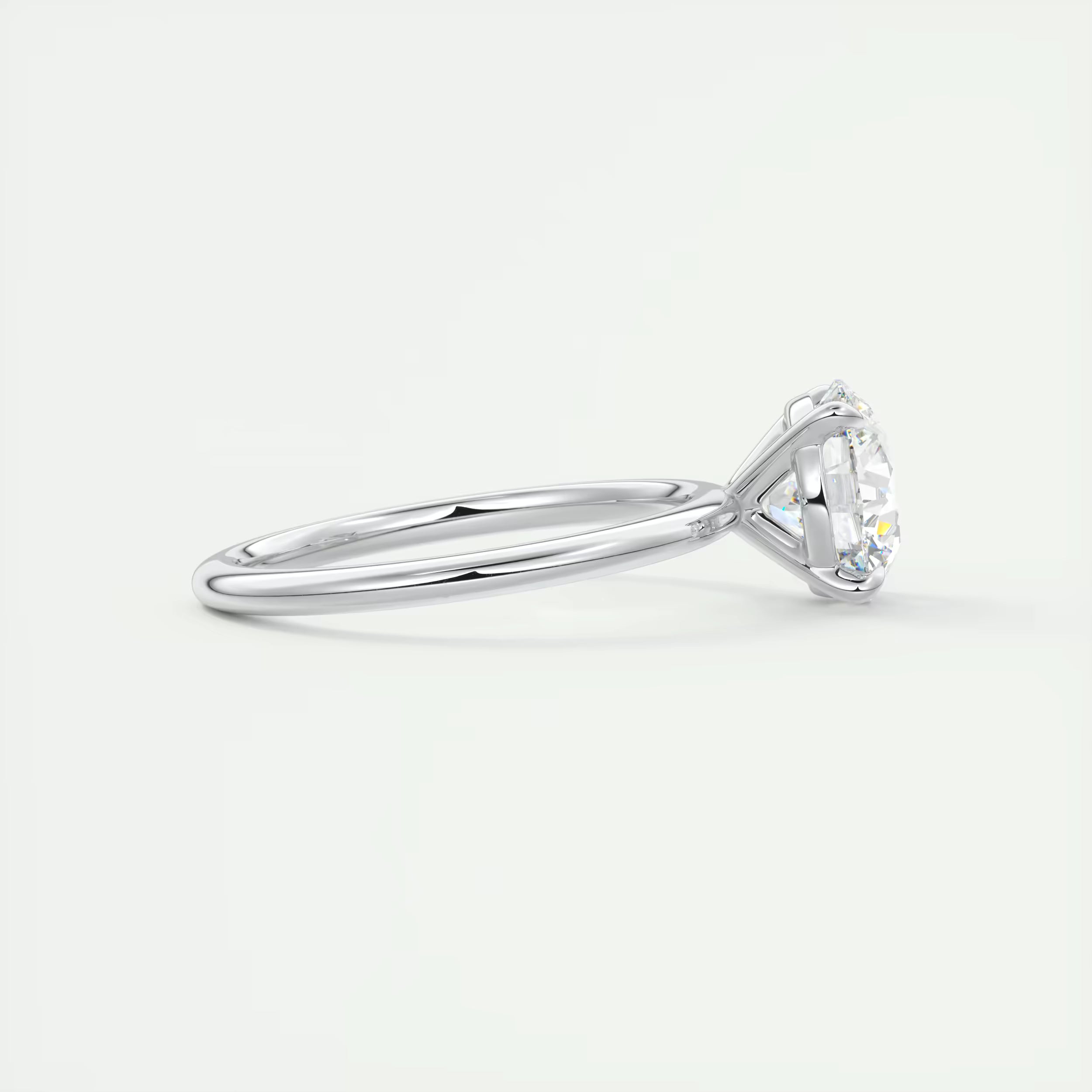 2.00 Ct Round Solitaire with Four Eagle Claws Set Engagement Ring