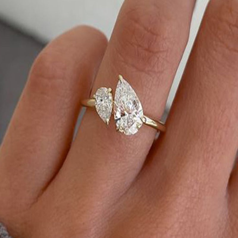 1.80 Ct Pear Cut Lab Grown Diamond Wedding Ring In 14K Gold