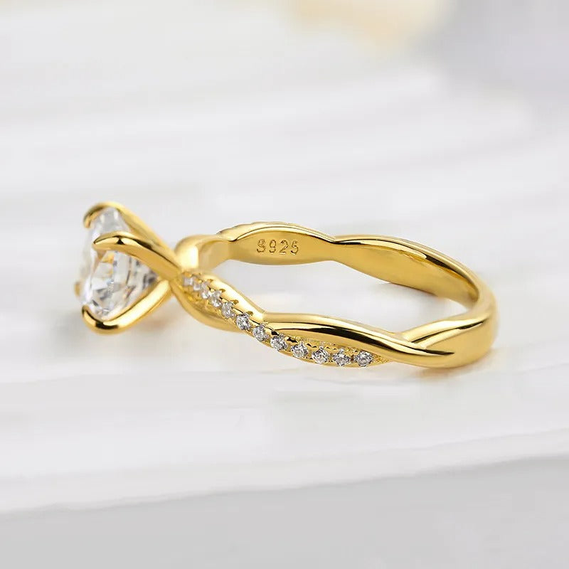 1.50 Ct Round Cut Engagement Ring With Lab-Grown Diamond Wedding Ring