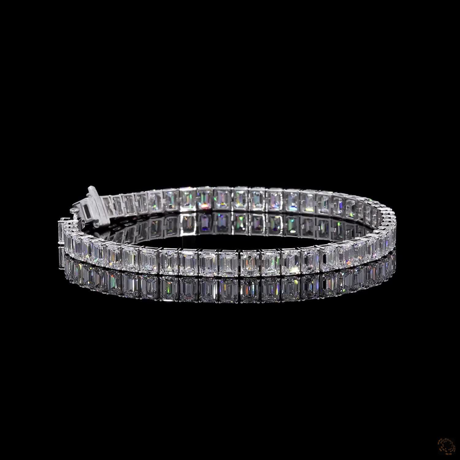 16.72 Ct Emerald Cut Diamond Tennis Bracelet in White Gold