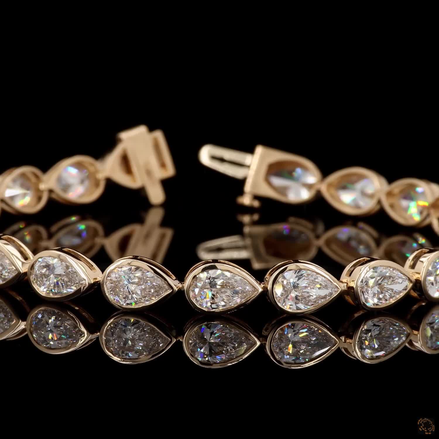 10.55 Ct Pear-Shaped Crystal Tennis Bracelet – Gold-Tone Link Statement Jewelry