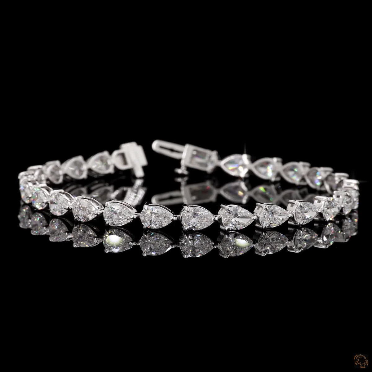 9.29 Ct Pear-Shaped Tennis Bracelet – Elegant Teardrop CZ/Lab Diamond Look Bracelet, Silver-Tone Link Bracelet for Women