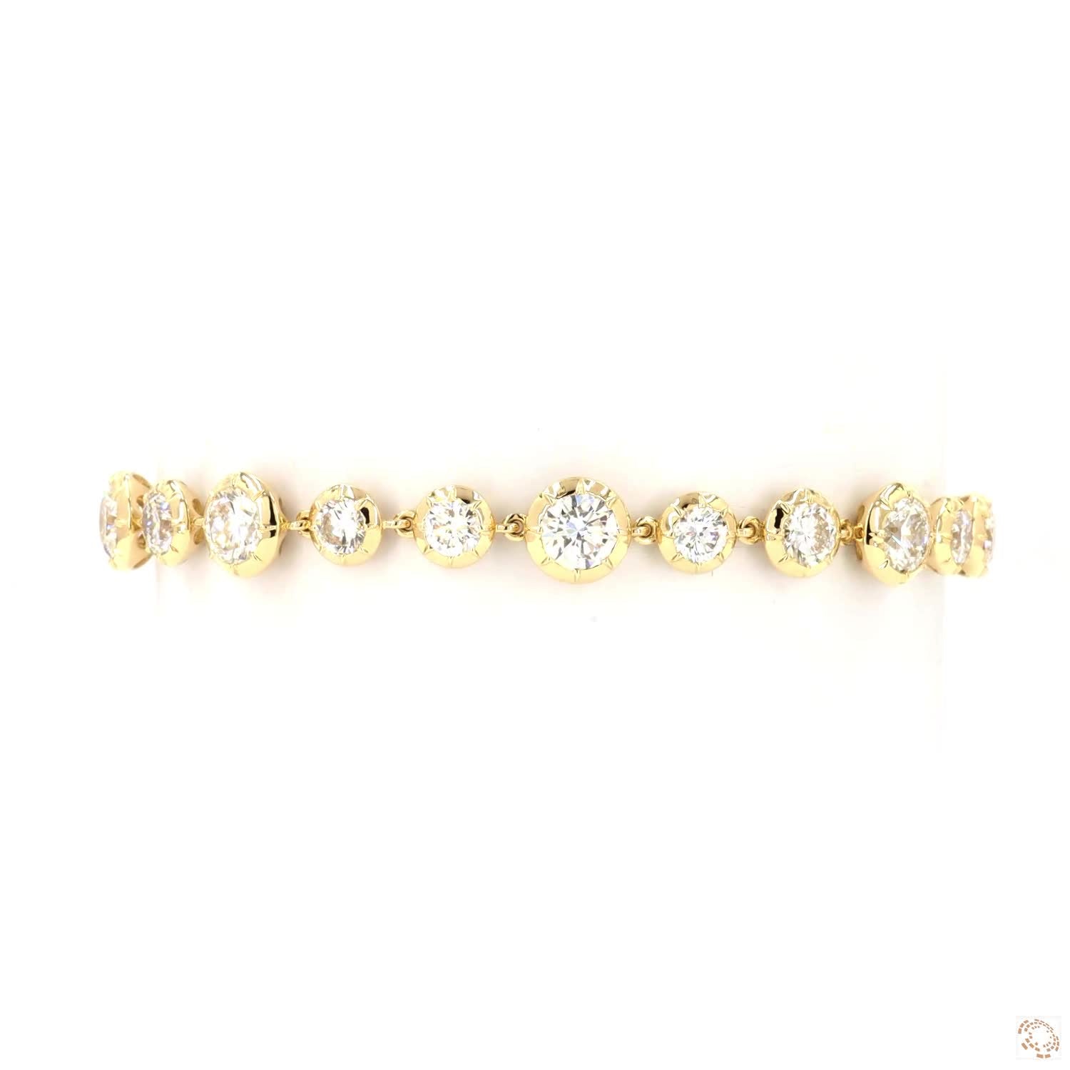 9.40 Ct Graduated Round Brilliant Diamond Link Bracelet in Yellow Gold