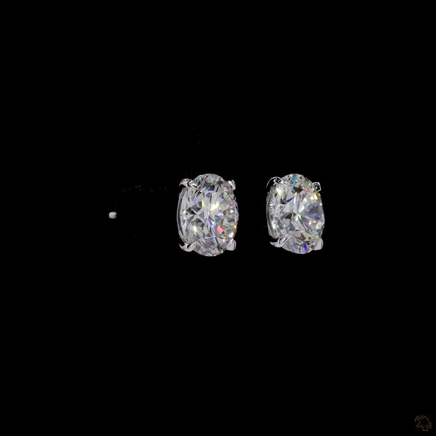 7.05 Ct Delivers a timeless square-like framework around the round brilliant stone, creating a crisp, geometric look