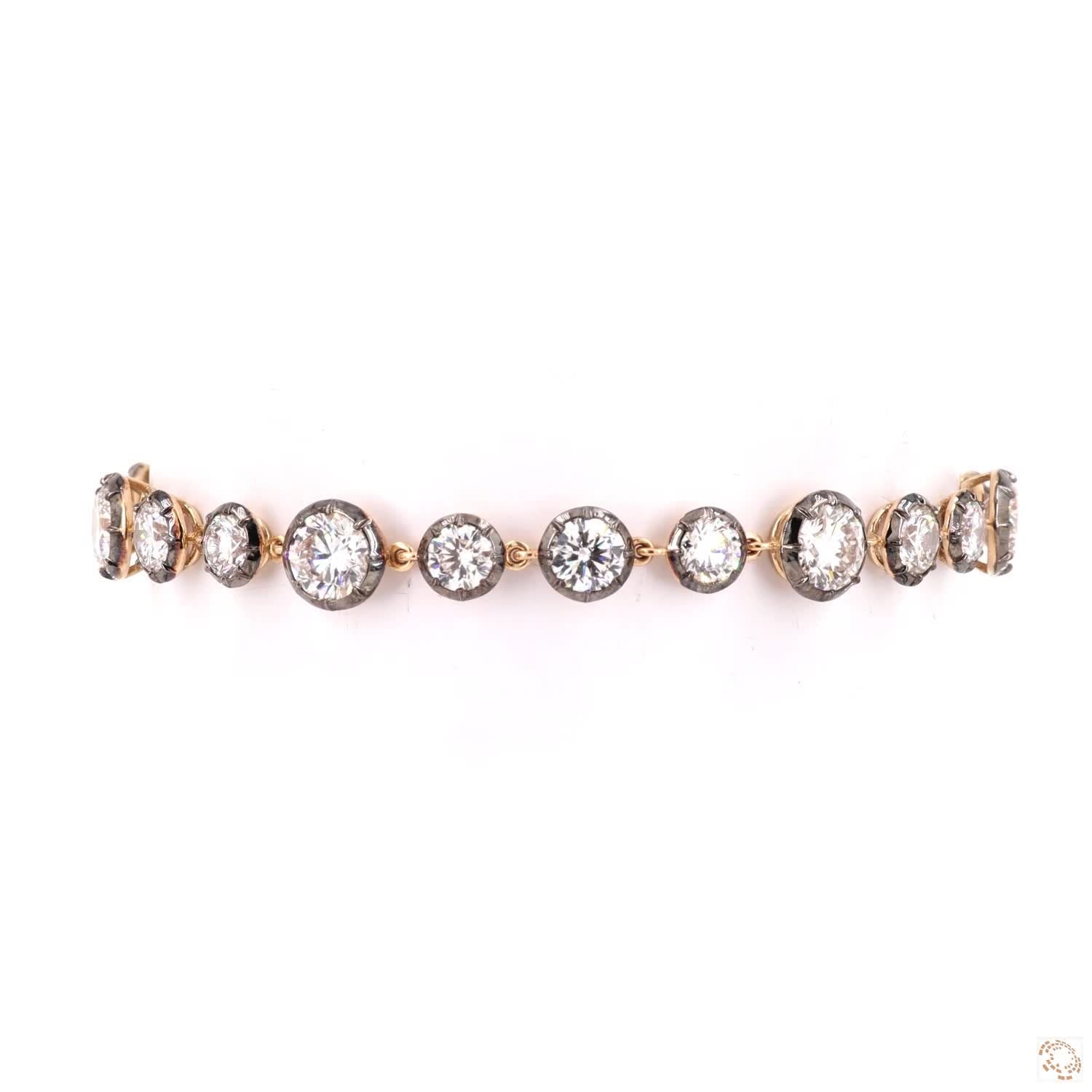 9.40 Ct Vintage-Inspired Black Collar Round Diamond Link Bracelet in Yellow Gold