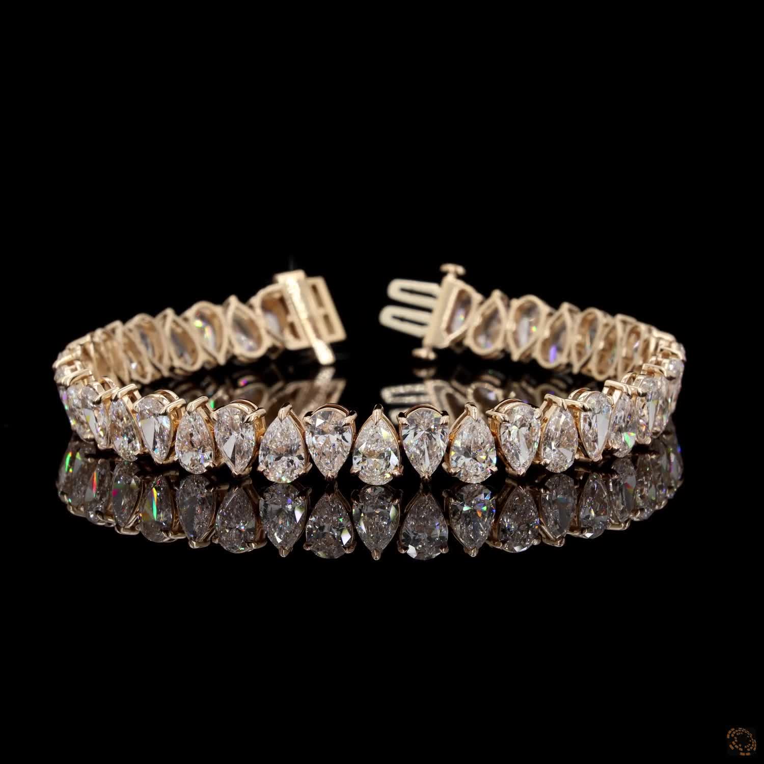 20.23Ct Vertical Pear Cut Diamond Tennis Bracelet in Yellow Gold