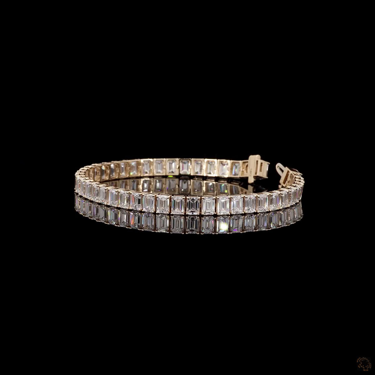 18.52 Ct East-West Emerald Cut Diamond Tennis Bracelet in 14K Yellow Gold
