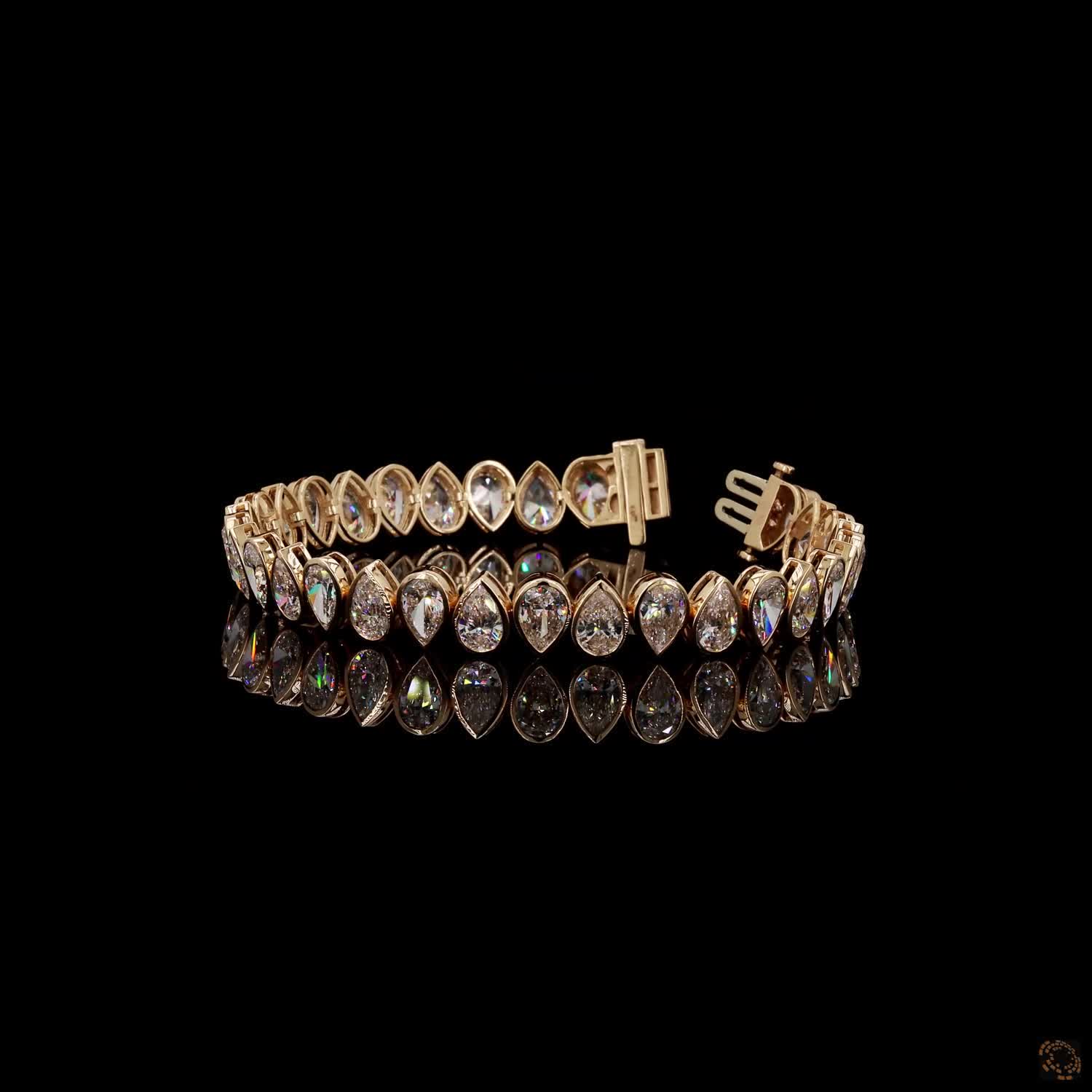 16.17 Ct Luxury Teardrop Crystal Tennis Bracelet – Gold-Tone Statement Link Bracelet with Brilliant-Cut Stones