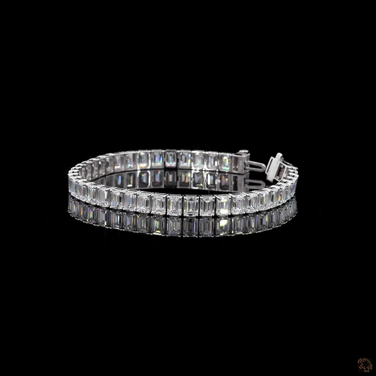 21.52 Ct Art Deco Vintage-Inspired, Timeless Luxury, High Fine Jewelry