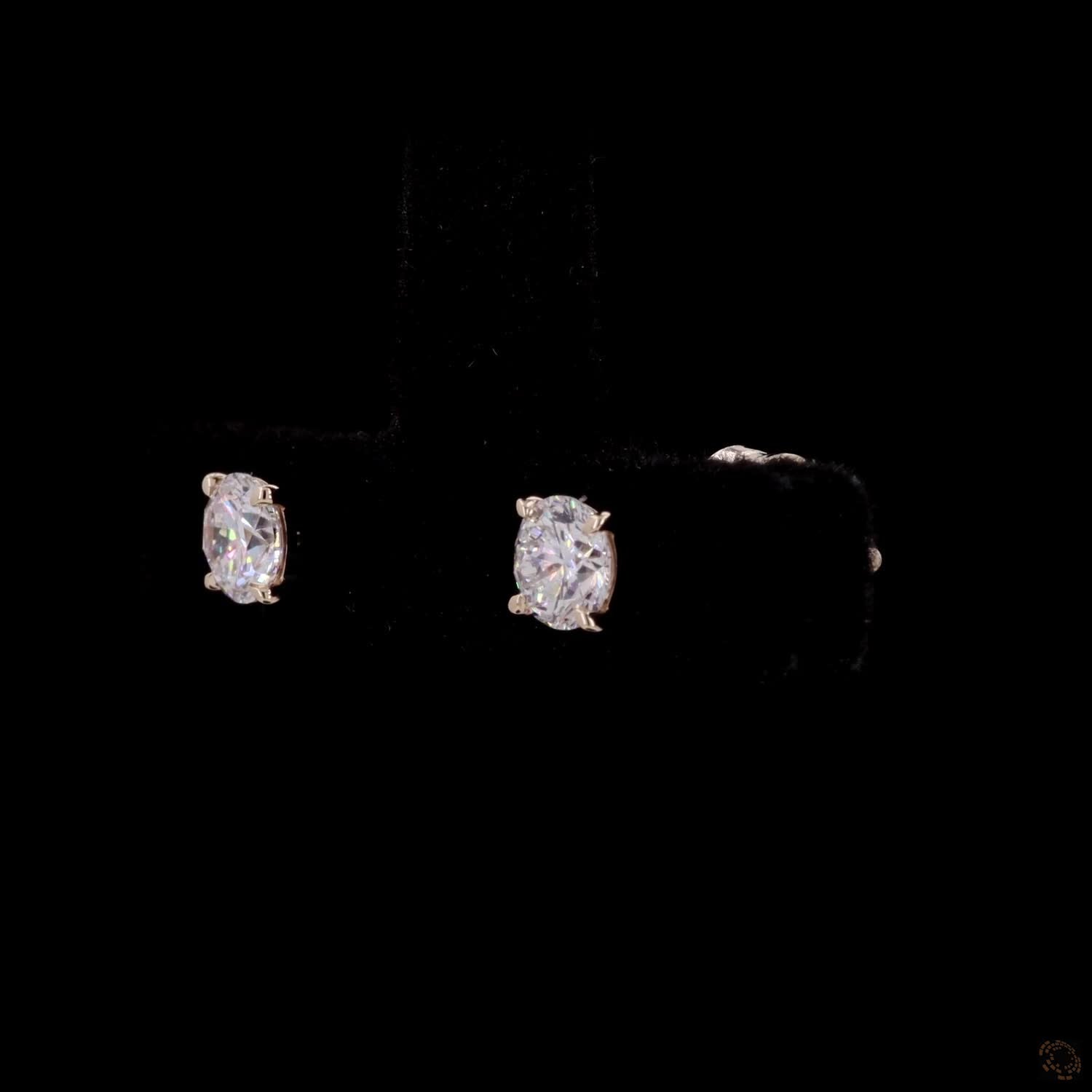 0.50 Ct Classic Round Cut Solitaire Stud Earrings in Yellow Gold