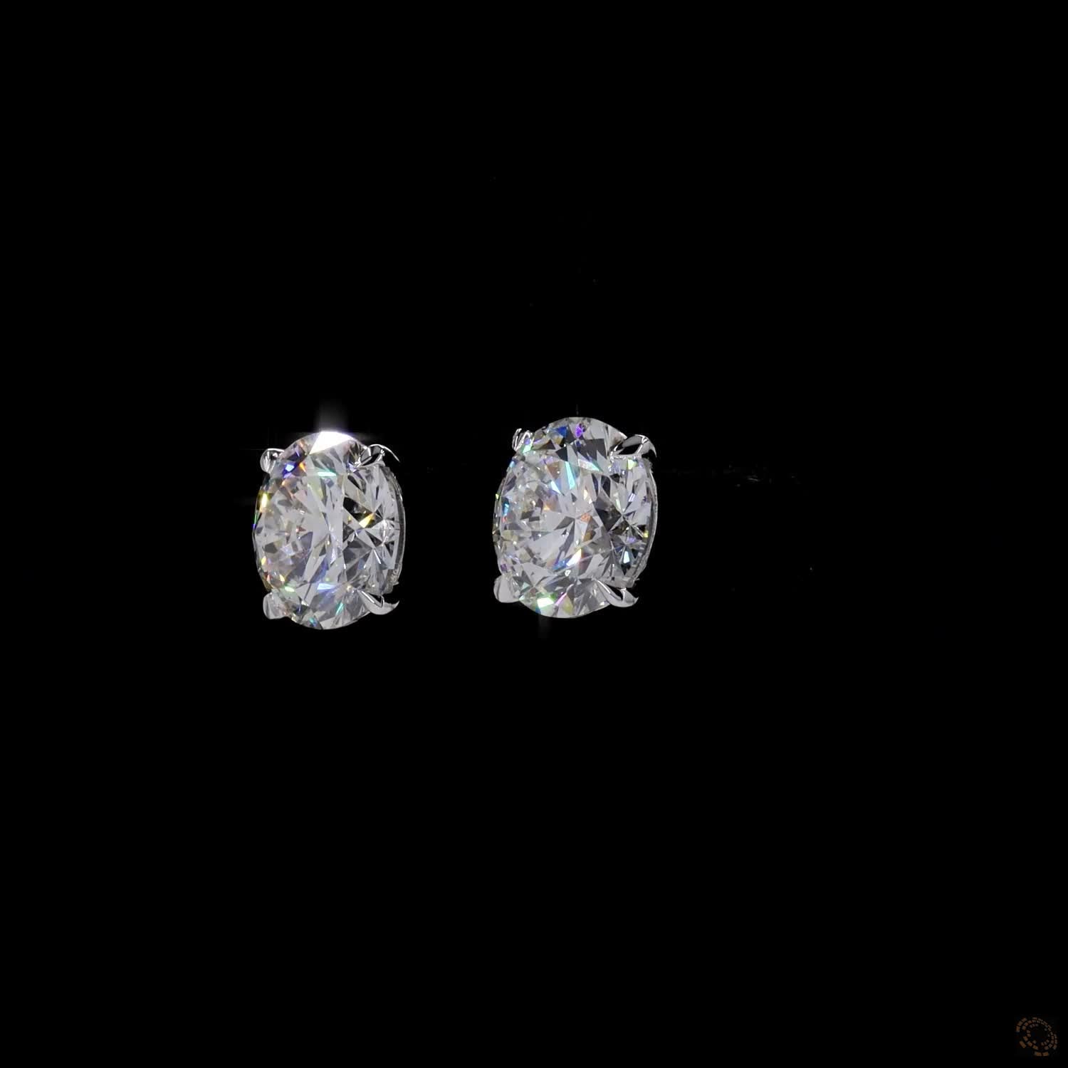 7.05 Ct Delivers a timeless square-like framework around the round brilliant stone, creating a crisp, geometric look