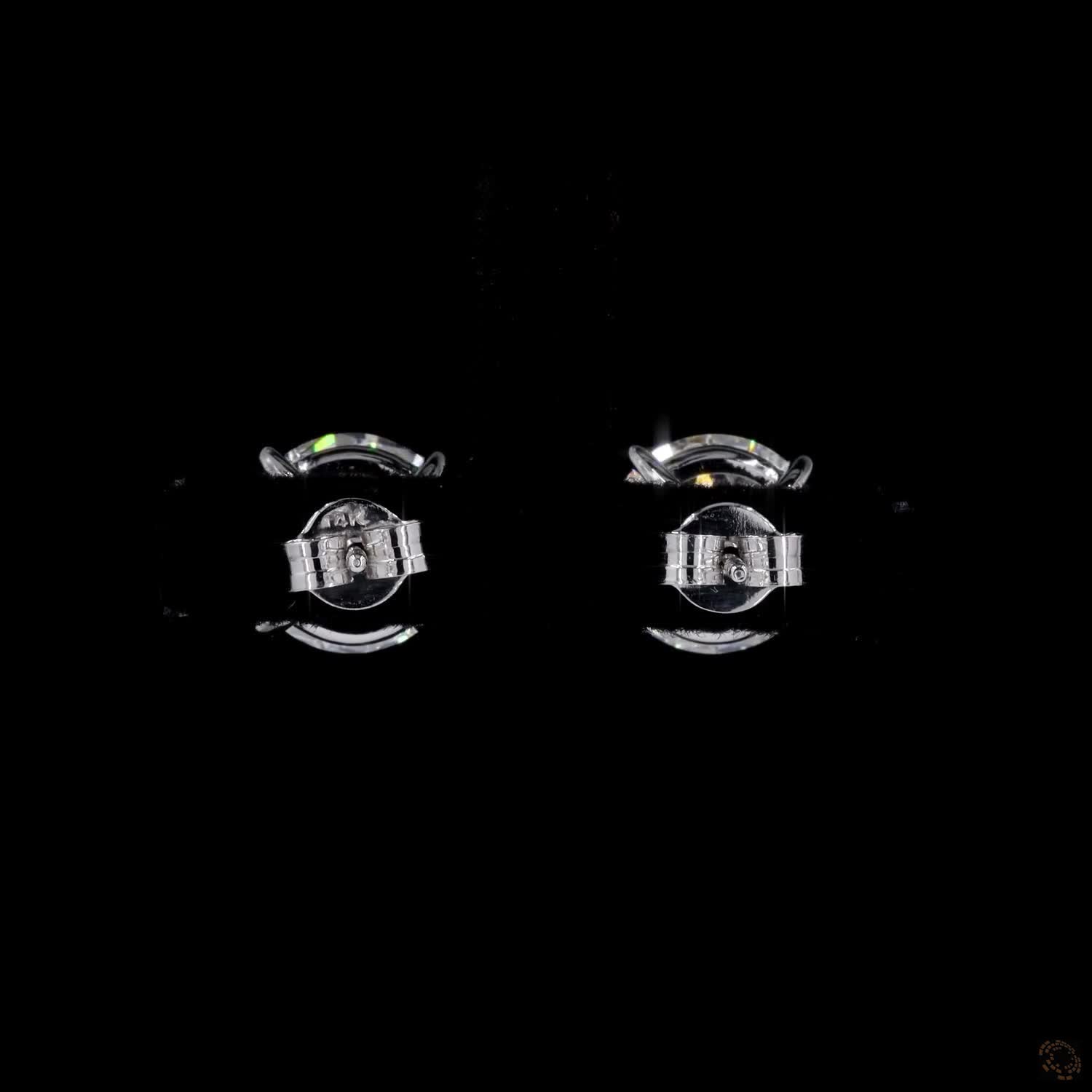 7.17 Ct Sleek, micro-claw prongs taper subtly over the edges of the stone, providing maximum security with minimal metal coverag