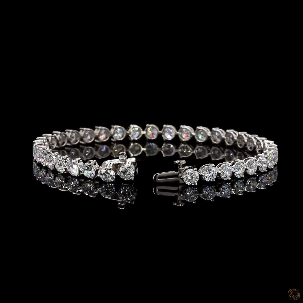 9.58 Ct Graduated Round Cut Tennis Bracelet in 14K White Gold | Center-Focused Diamond Alternative Line Bracelet