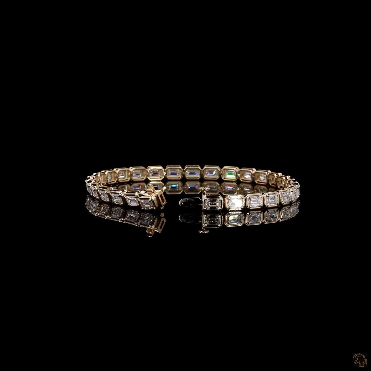 7.20 Ct Bezel-Set Emerald Cut Diamond Tennis Bracelet in Yellow Gold