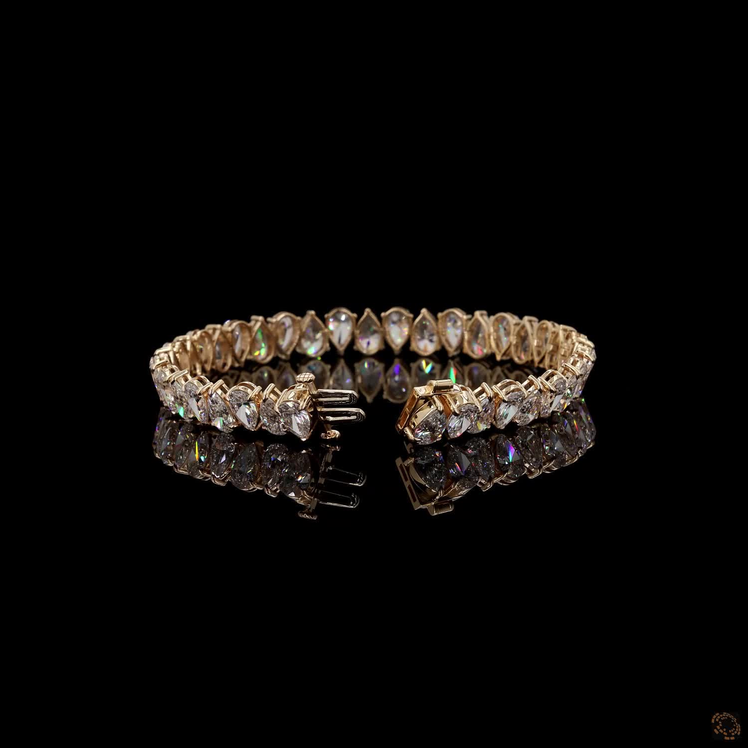 20.23Ct Vertical Pear Cut Diamond Tennis Bracelet in Yellow Gold