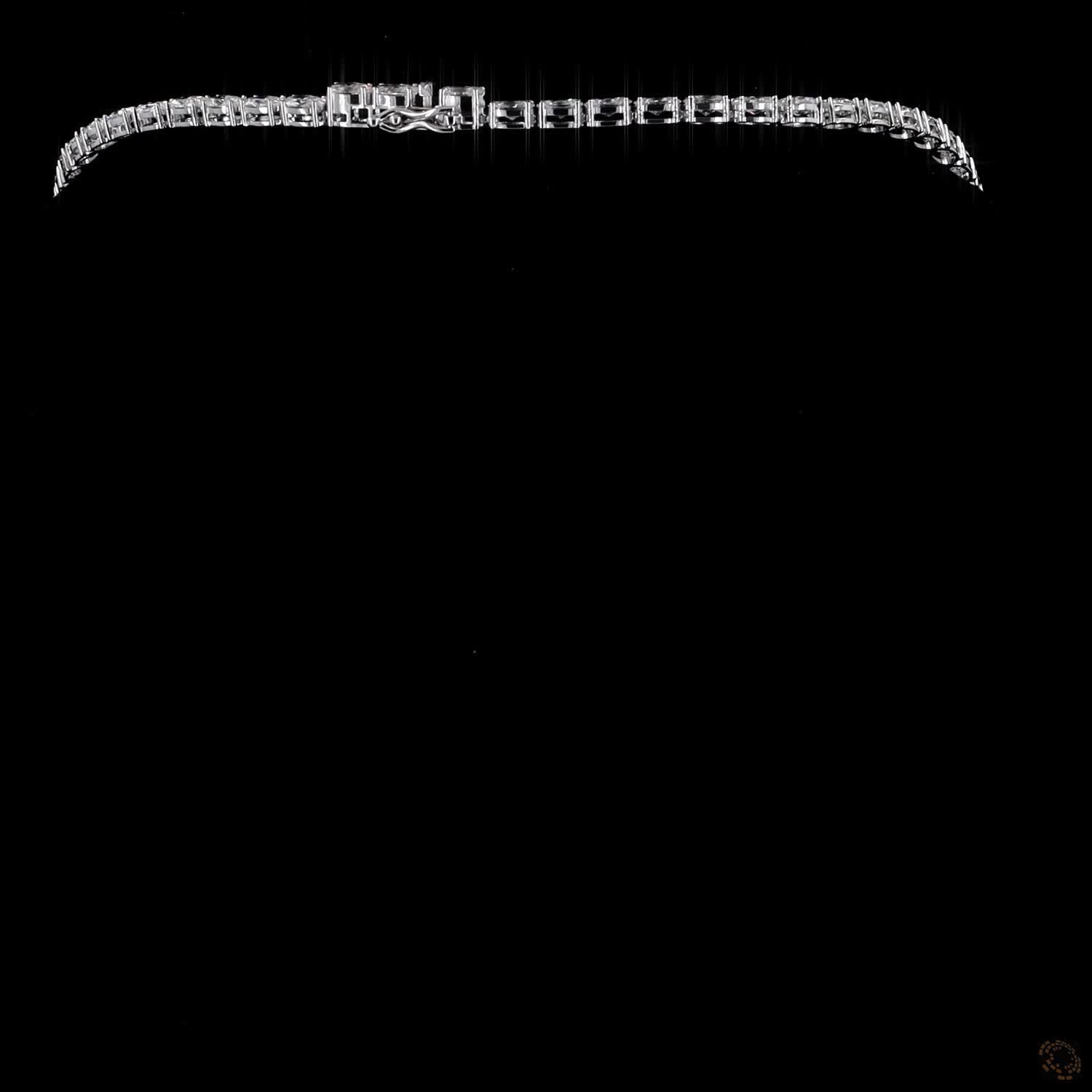 20.94 Ct Interlocking sequence of oval cut diamonds adds texture, visual interest, and multi-dimensional brilliance