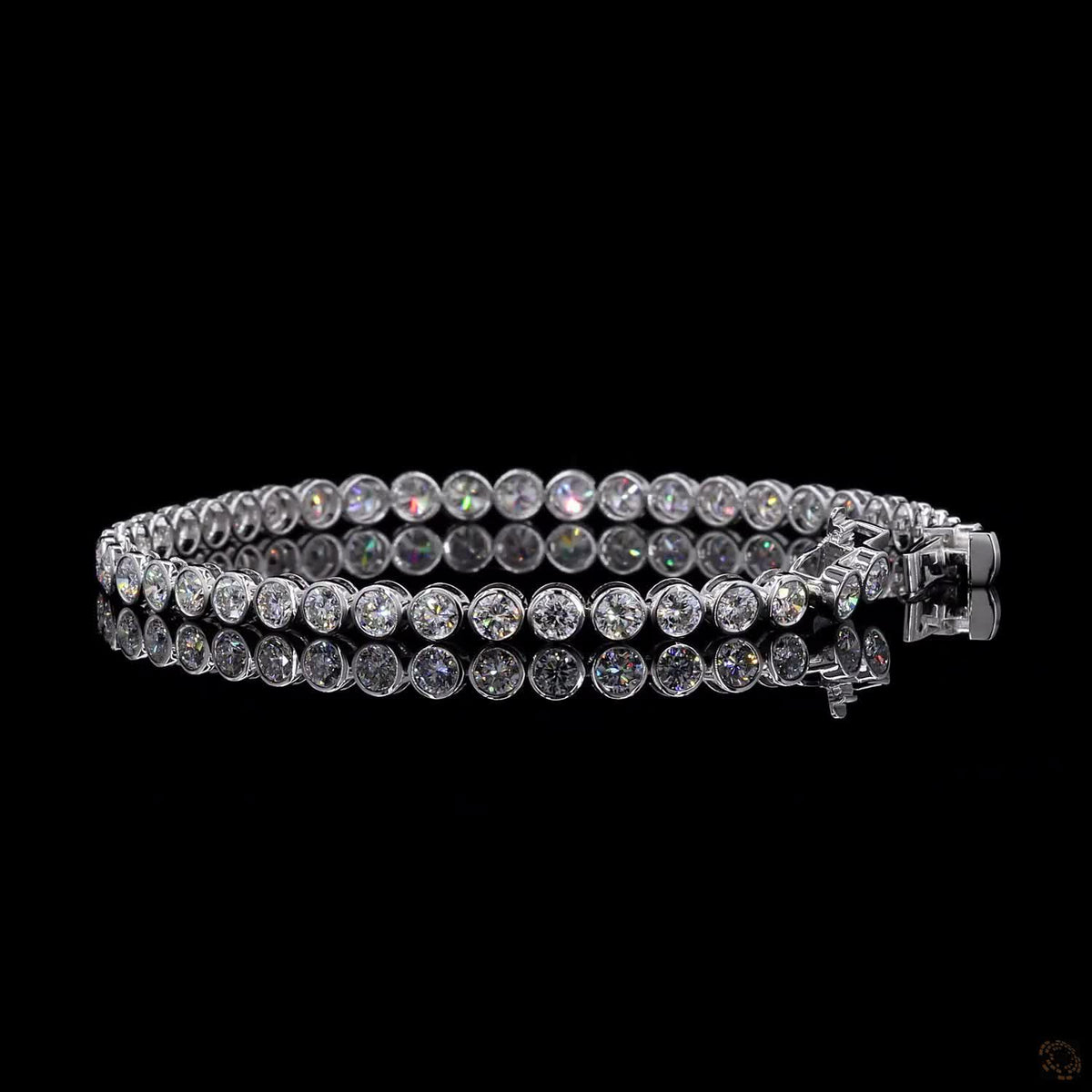 5.57 Ct Full Bezel Setting Individual smooth round metal rims completely encircling each diamond