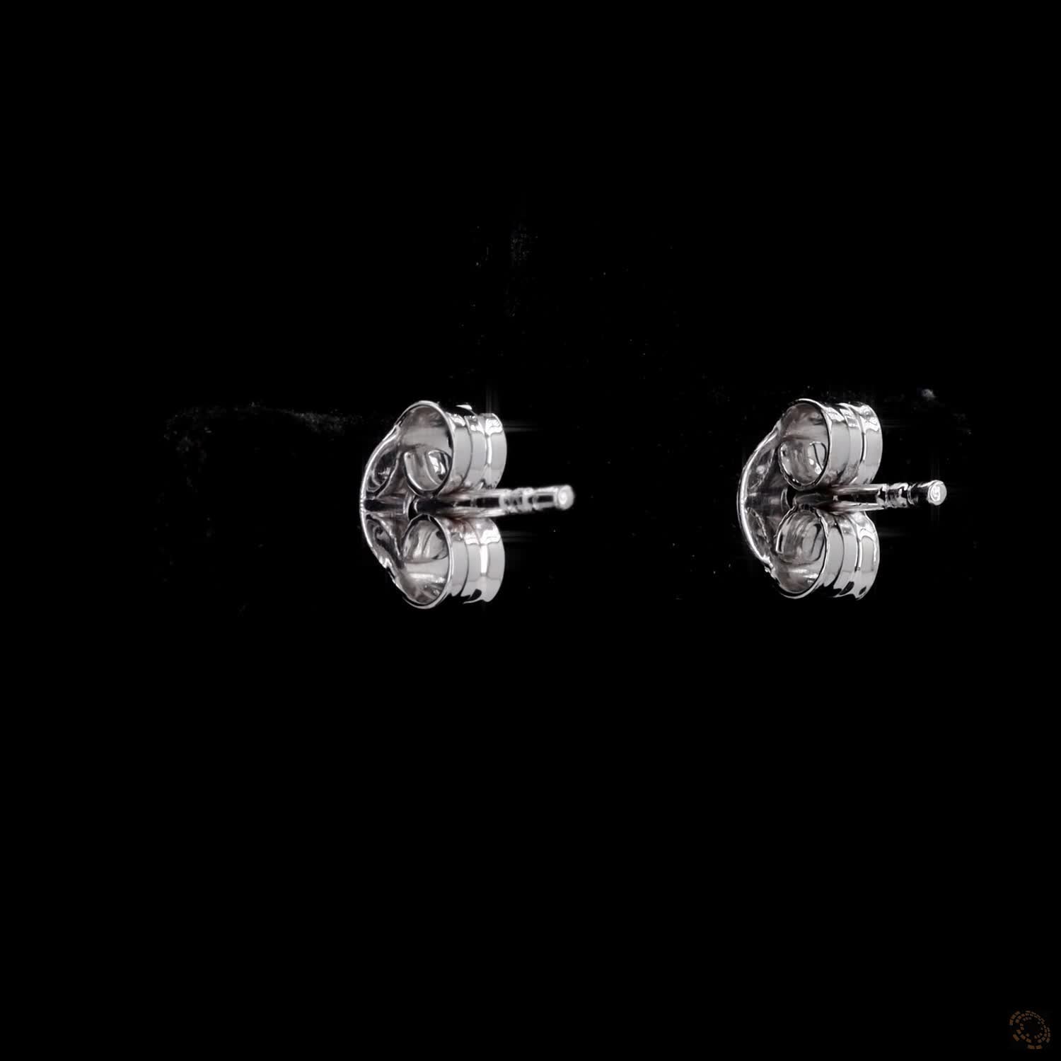 0.97 Ct Solid 14K White Gold Round Brilliant Diamond Stud Earrings – Compas Claw Solitaire Studs