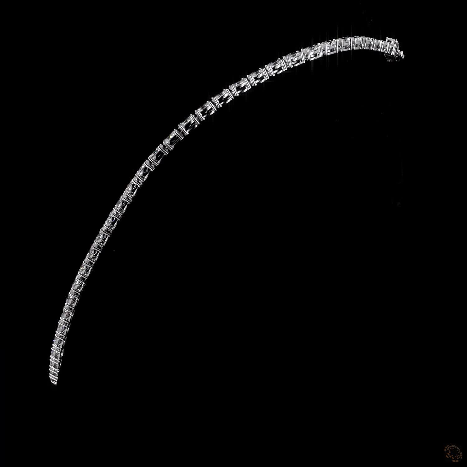 20.94 Ct Interlocking sequence of oval cut diamonds adds texture, visual interest, and multi-dimensional brilliance