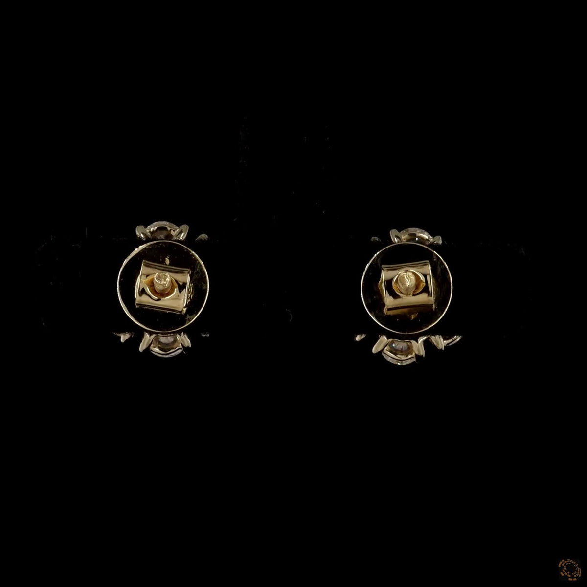 1.39 Ct Round Diamond Cluster Flower Stud Earrings in Yellow Gold