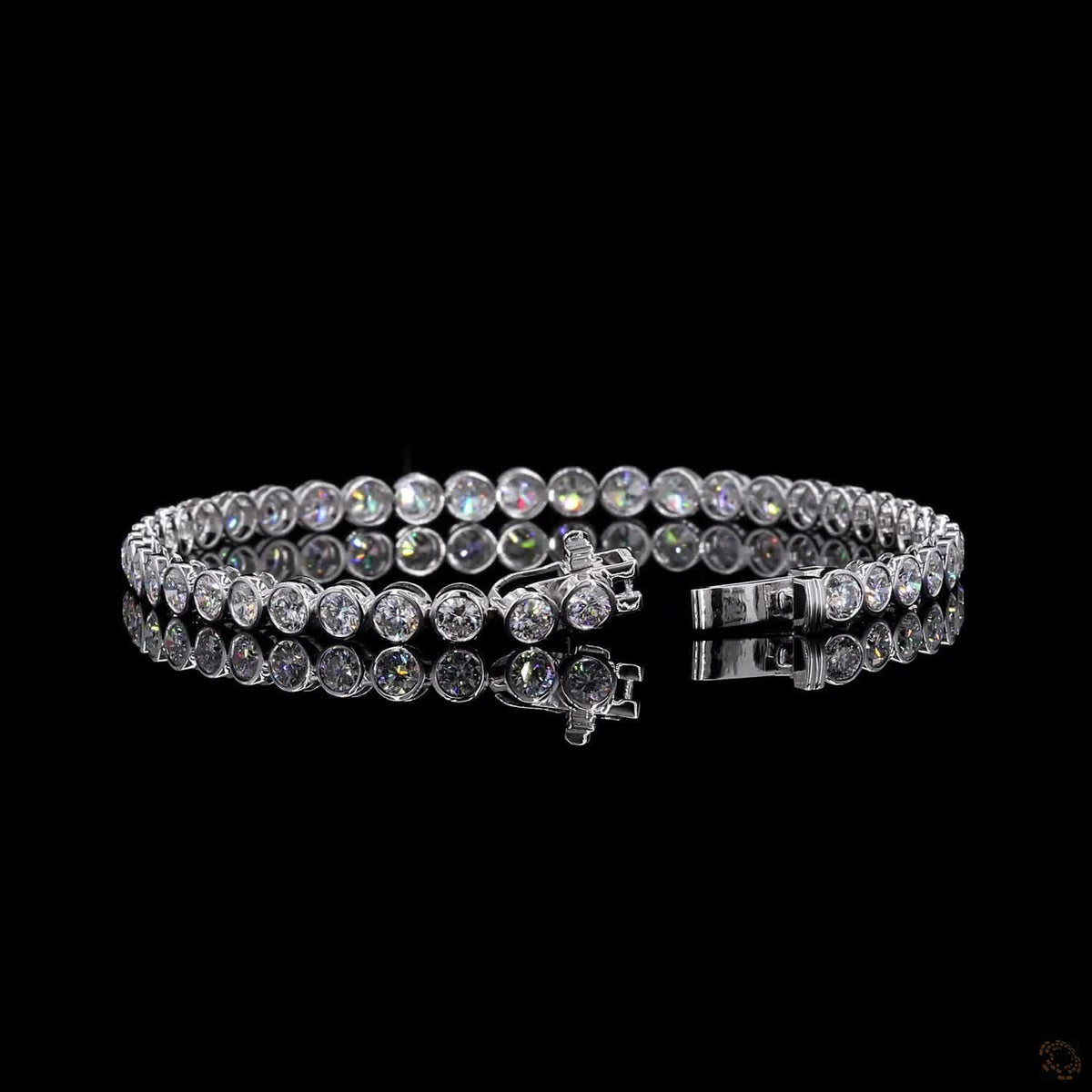 5.57 Ct Full Bezel Setting Individual smooth round metal rims completely encircling each diamond