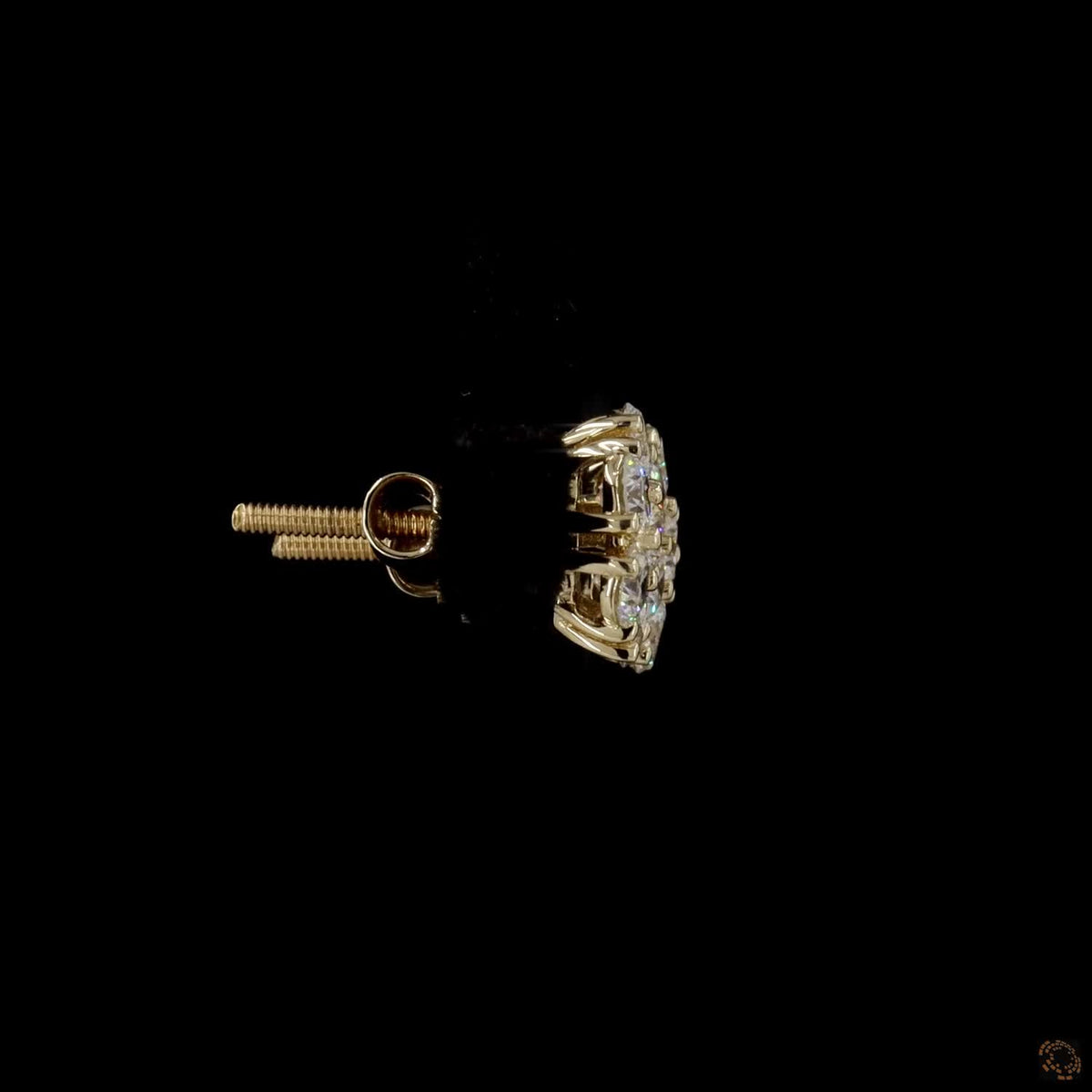 1.39 Ct Round Diamond Cluster Flower Stud Earrings in Yellow Gold