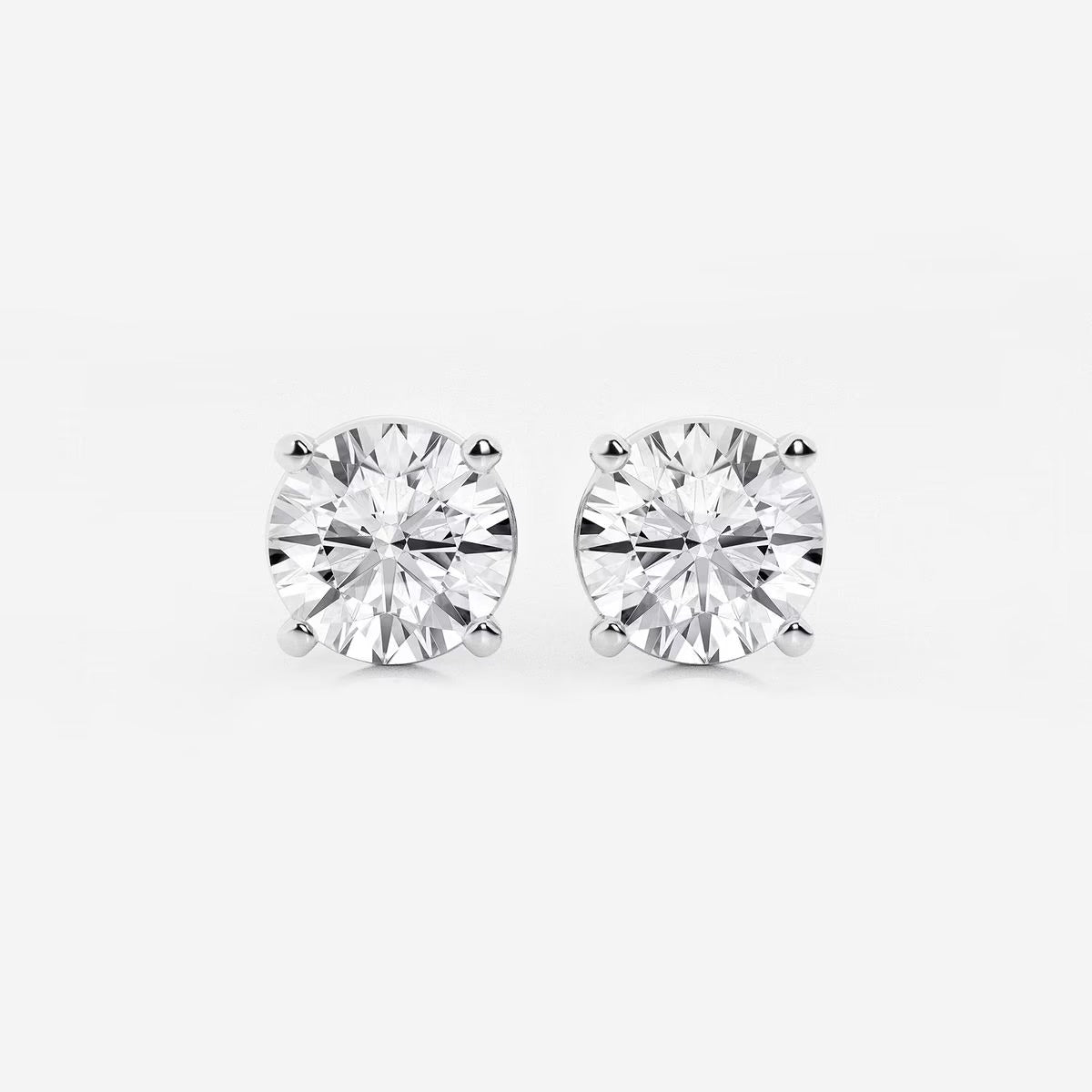 4.00 Ct Round Shap Diamond 4- Prong Near-Colorless Diamonds Stud Earrings