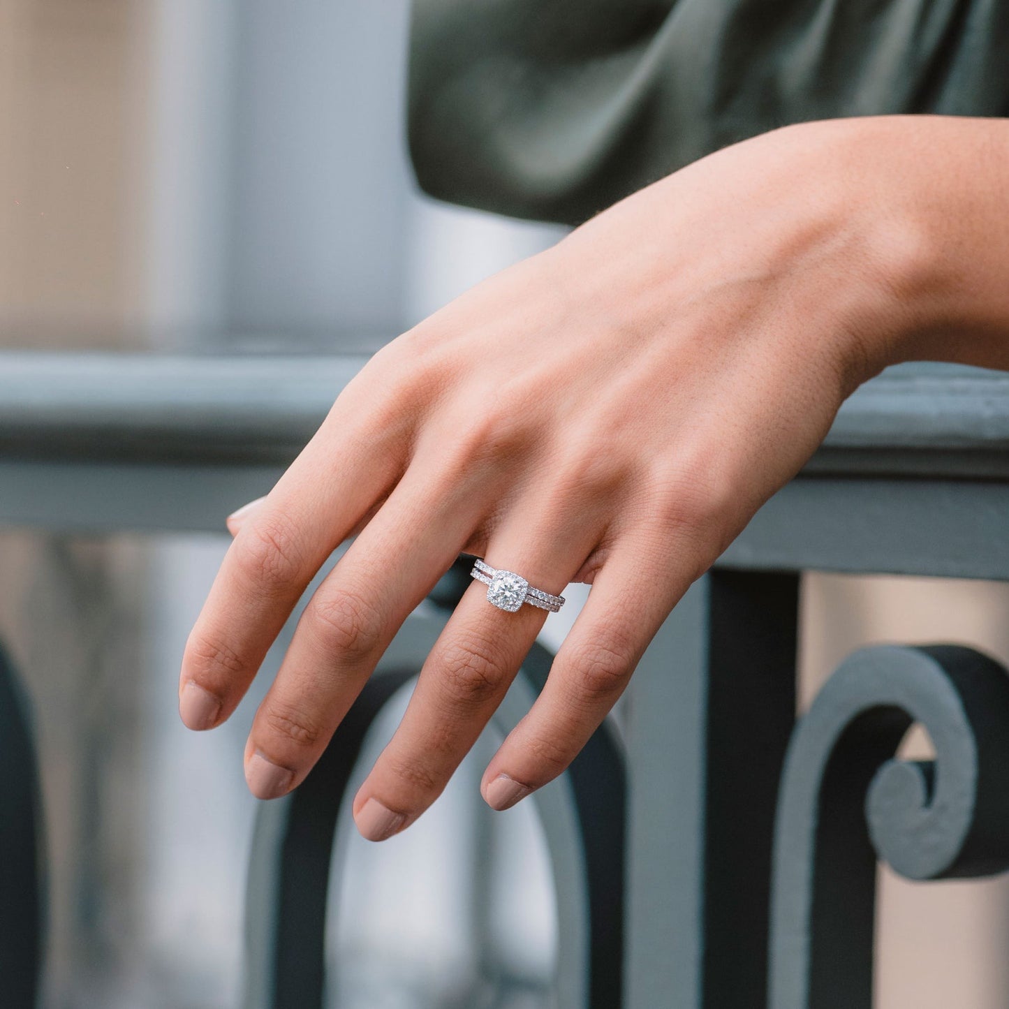 2.50 Ct In Round Bardot Scallop Engagement Ring