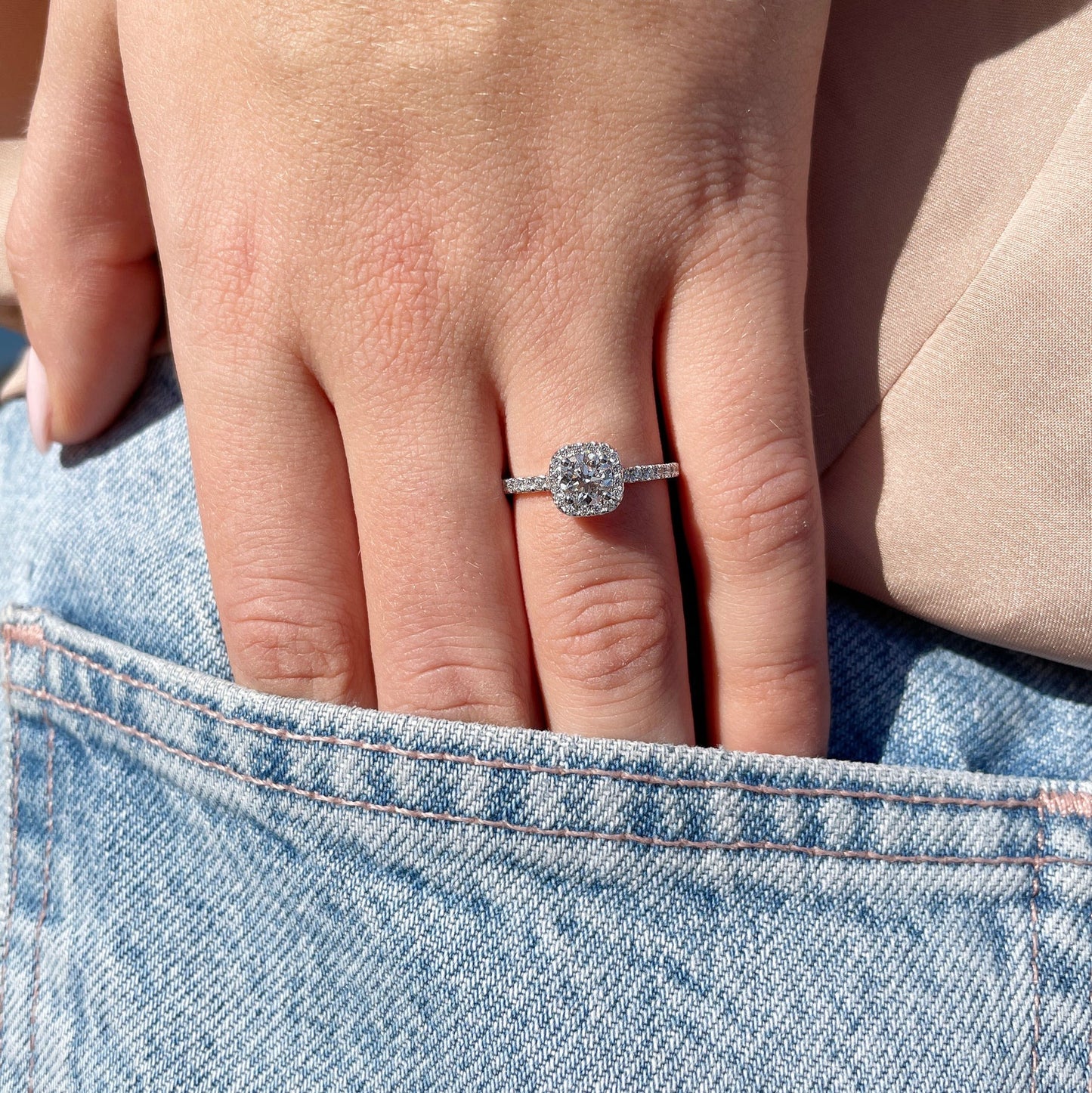 2.50 Ct In Round Bardot Scallop Engagement Ring