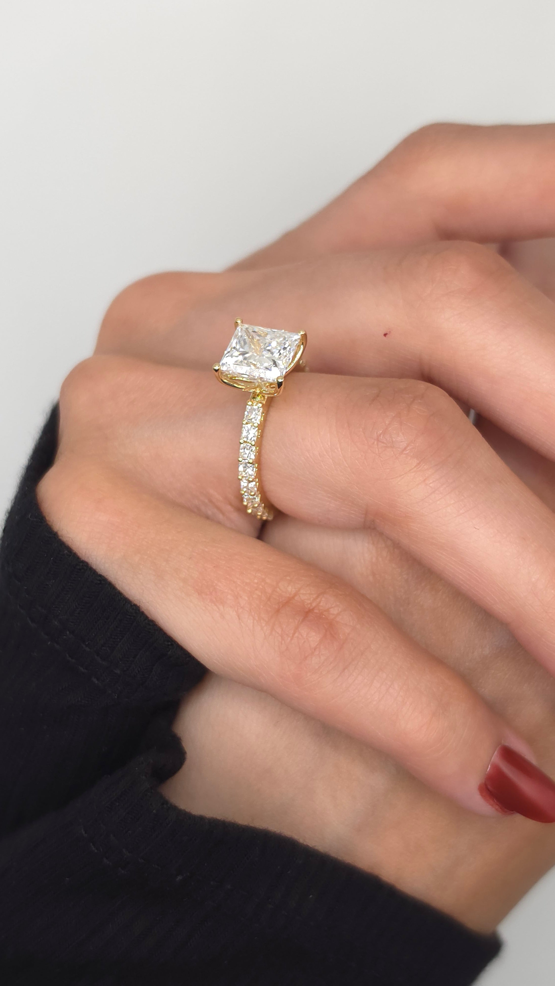 3.90 Ct Princess Cut Diamond Solitaire Ring with Curved Pavé Band in Yellow Gold