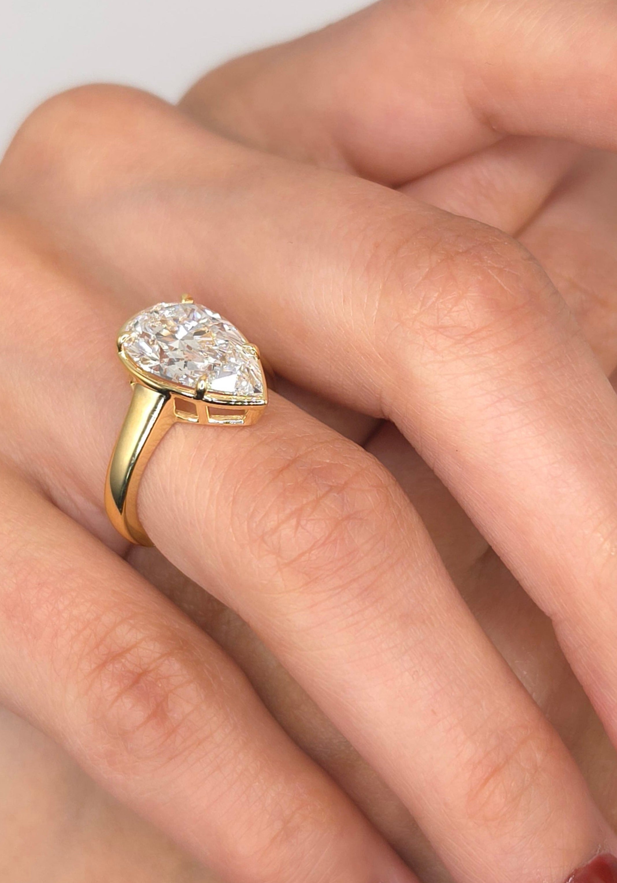 4.10 Ct Luxury Pear Cut Diamond Engagement Ring | Classic Yellow Gold Promise Ring