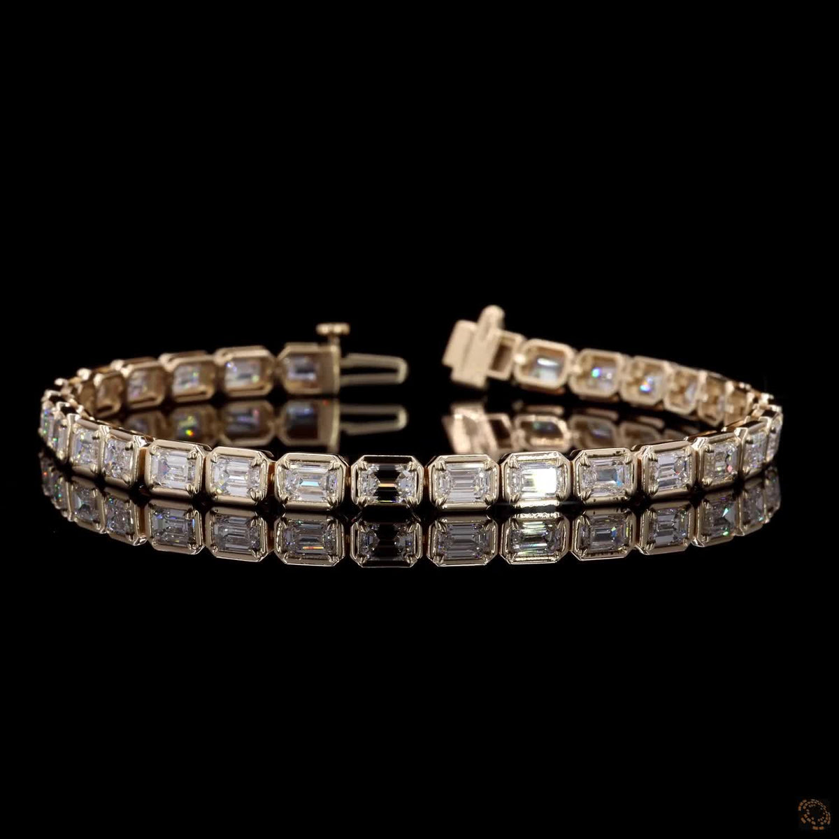 7.20 Ct Bezel-Set Emerald Cut Diamond Tennis Bracelet in Yellow Gold