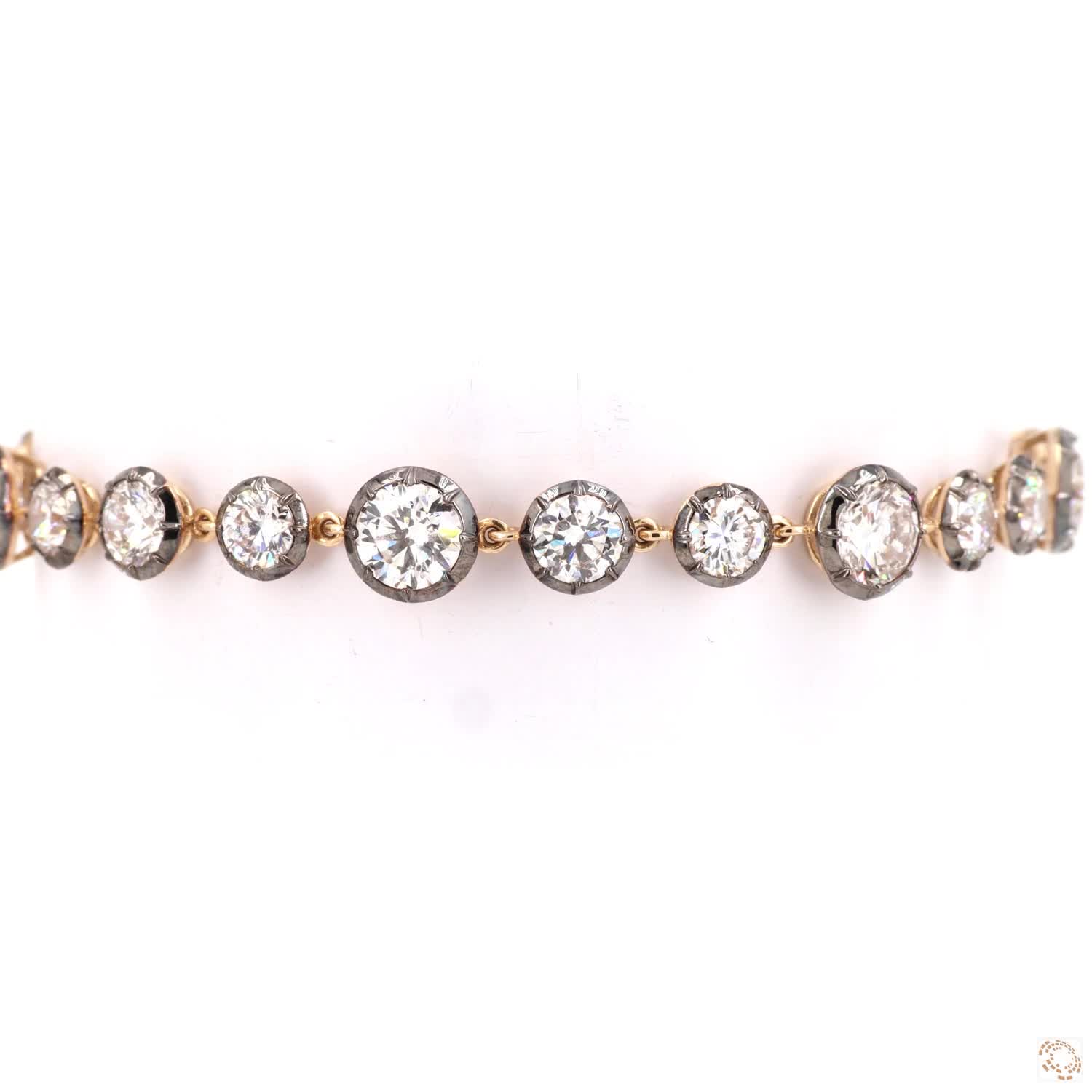 9.40 Ct  Vintage-Inspired Black Collar Round Diamond Link Bracelet in Yellow Gold