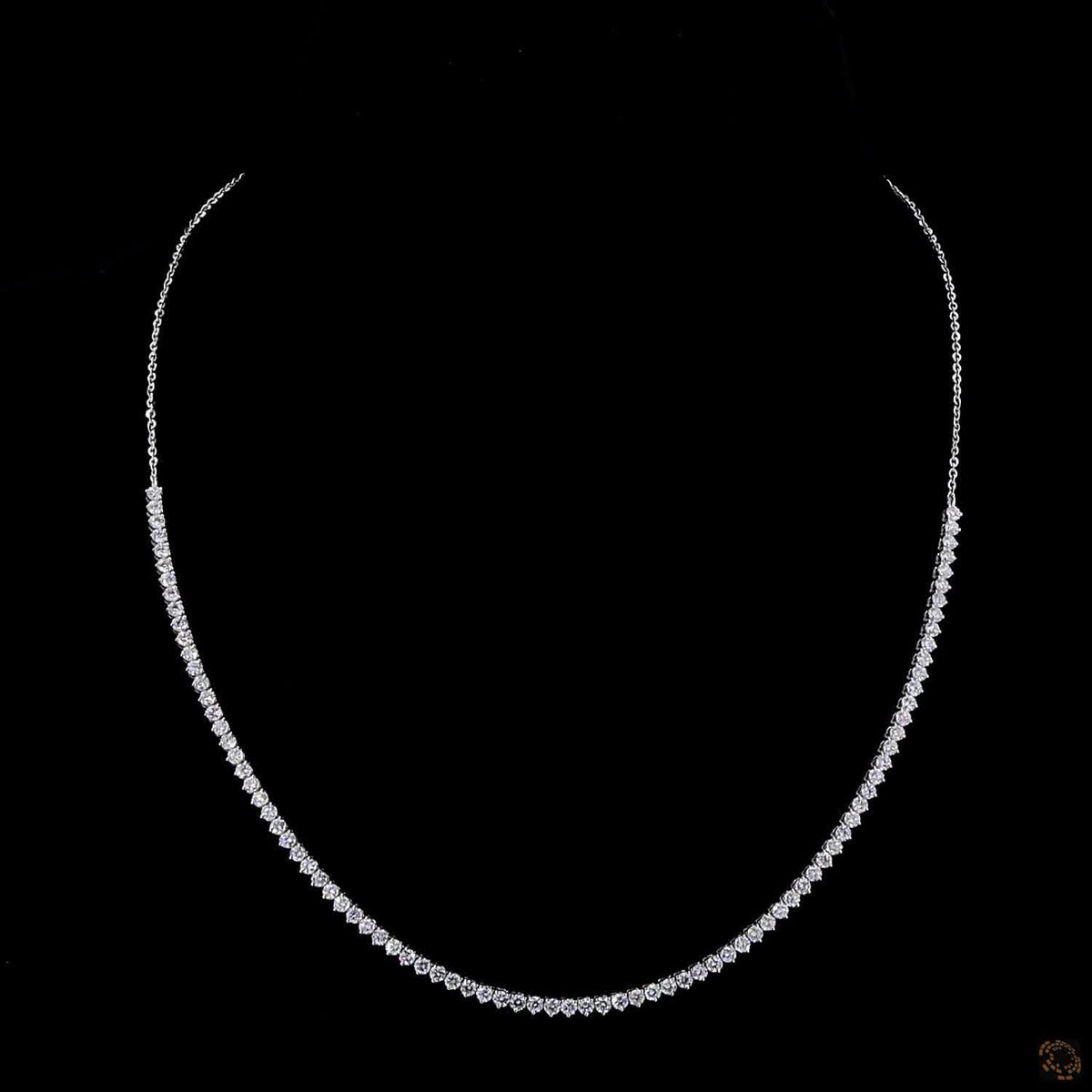 4.00 Ct Graduated Round Brilliant Diamond Graduated Riviera Line Necklace in White Gold