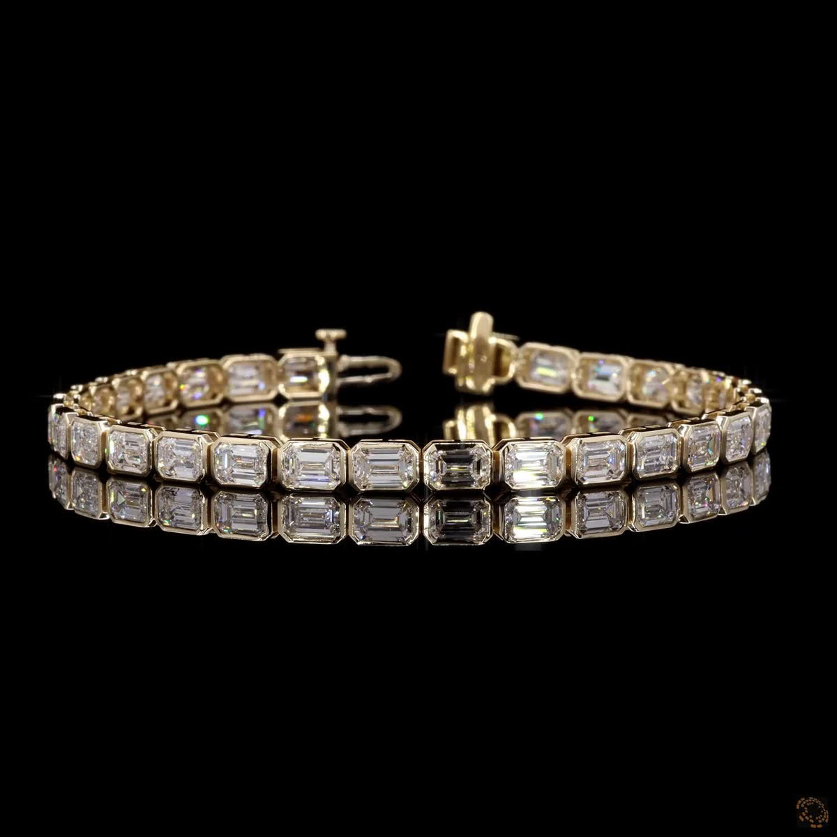 12.2 Ct Bezel-Set East-West Emerald Cut Diamond Tennis Bracelet in Yellow Gold
