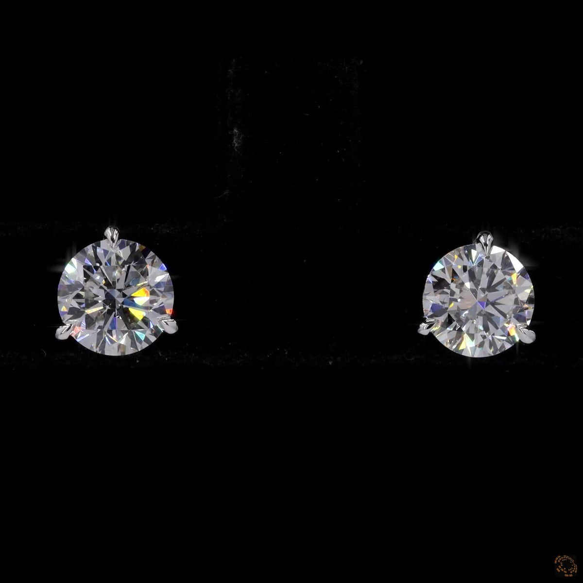 1.03 Ct Round Cut Solitaire Diamond Stud Earrings in White Gold