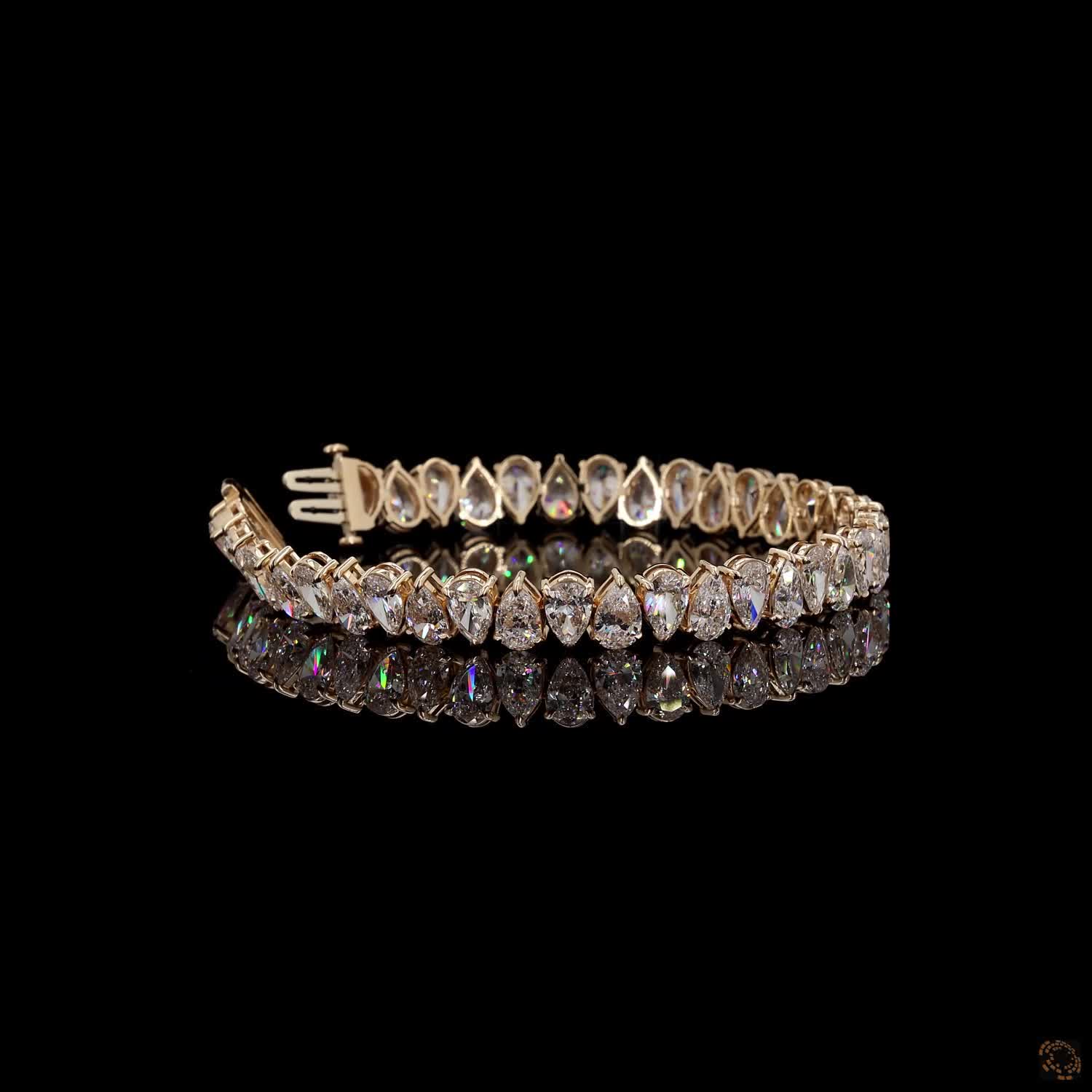 20.23Ct Vertical Pear Cut Diamond Tennis Bracelet in Yellow Gold