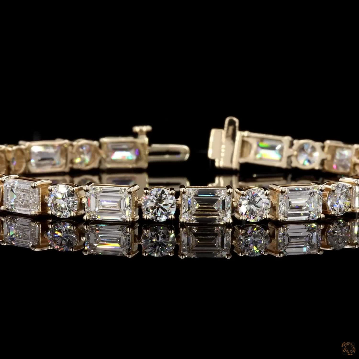 14.38 Ct Luxury Round-Emerald cut Diamond Fancy Bracelet in Gold Setting