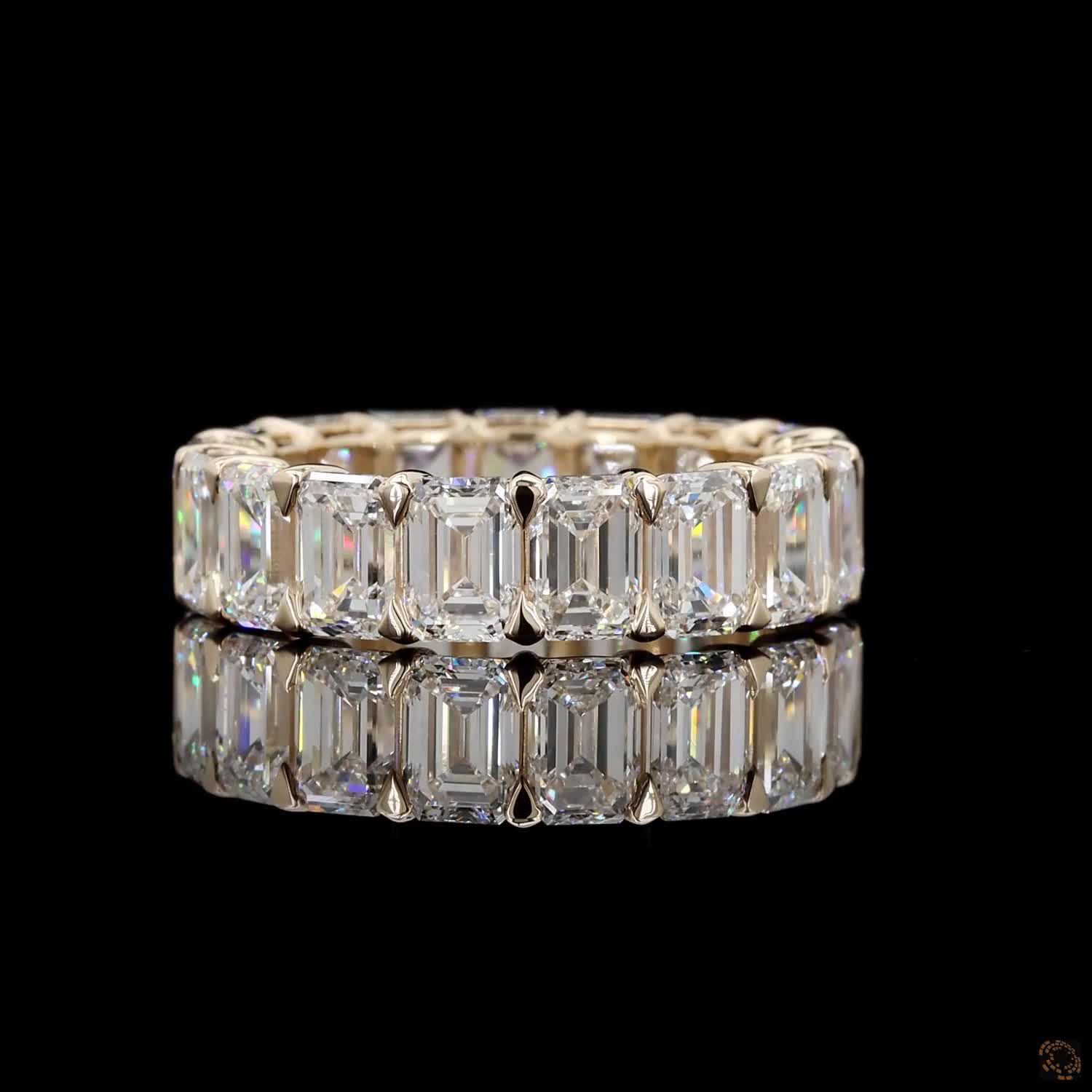 6.22 Ct Shared-Prong Oval Cut Diamond Eternity Ring in Yellow Gold