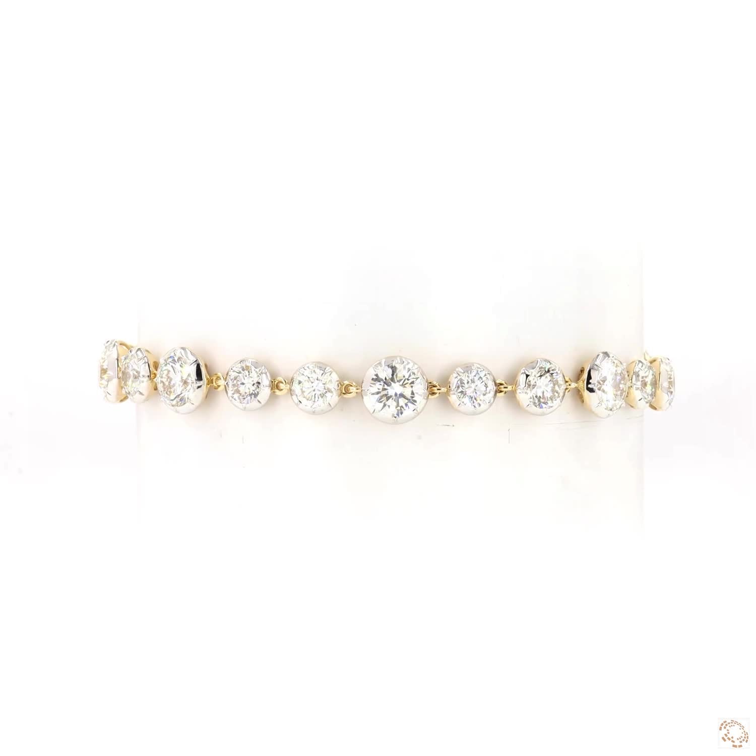 9.32 Ct Graduated Round Diamond Bezel Illusion Tennis Bracelet in 14K White Gold