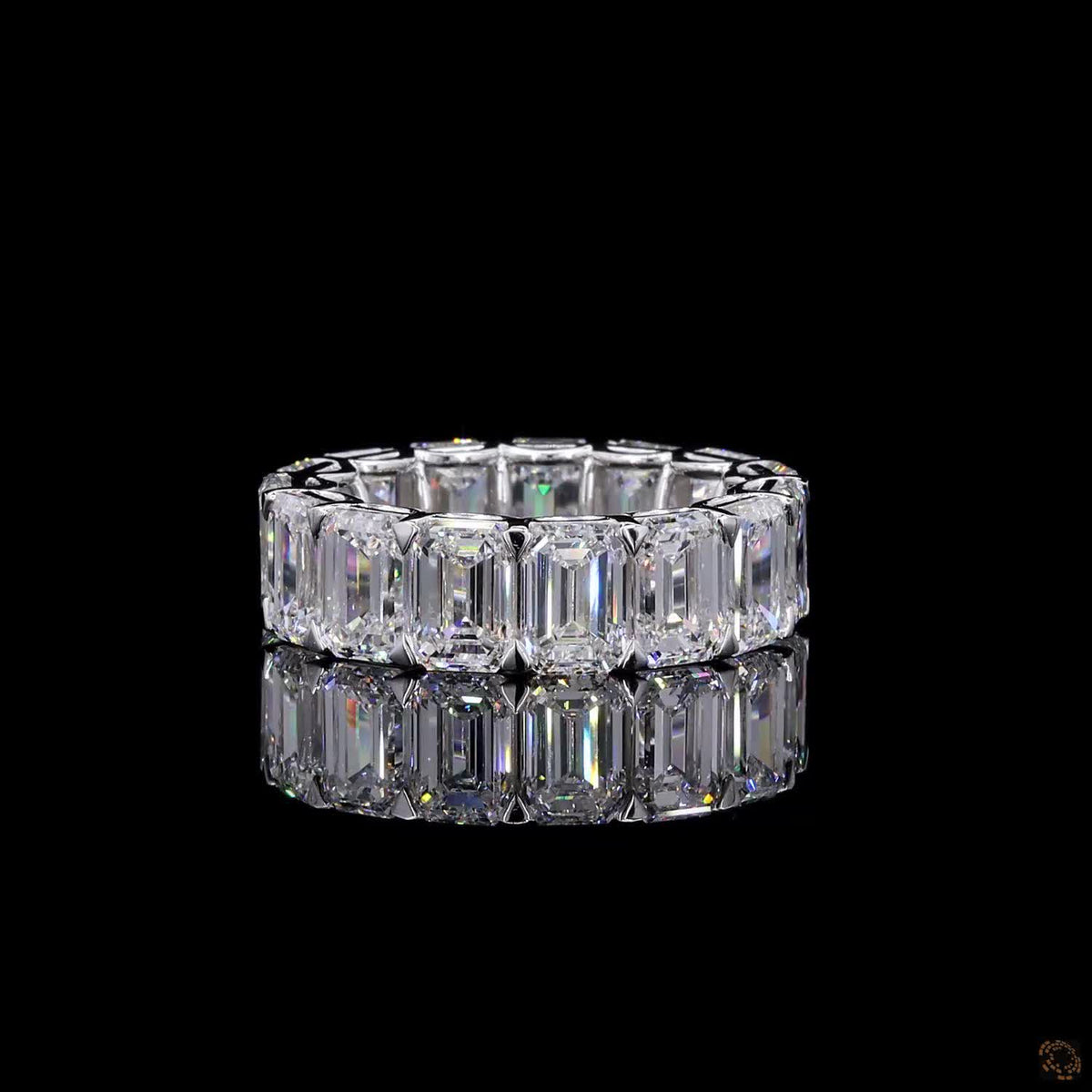 13.34 Ct Emerald Cut Diamond Eternity Band set in white gold with vertically aligned step-cut stones