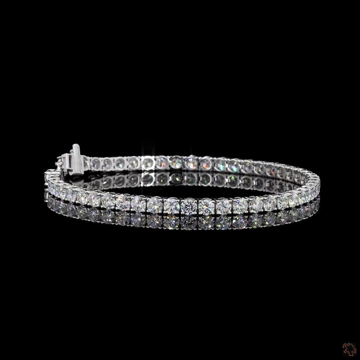7.80 Ct Classic Four-Prong Round Brilliant Diamond Tennis Bracelet in White Gold
