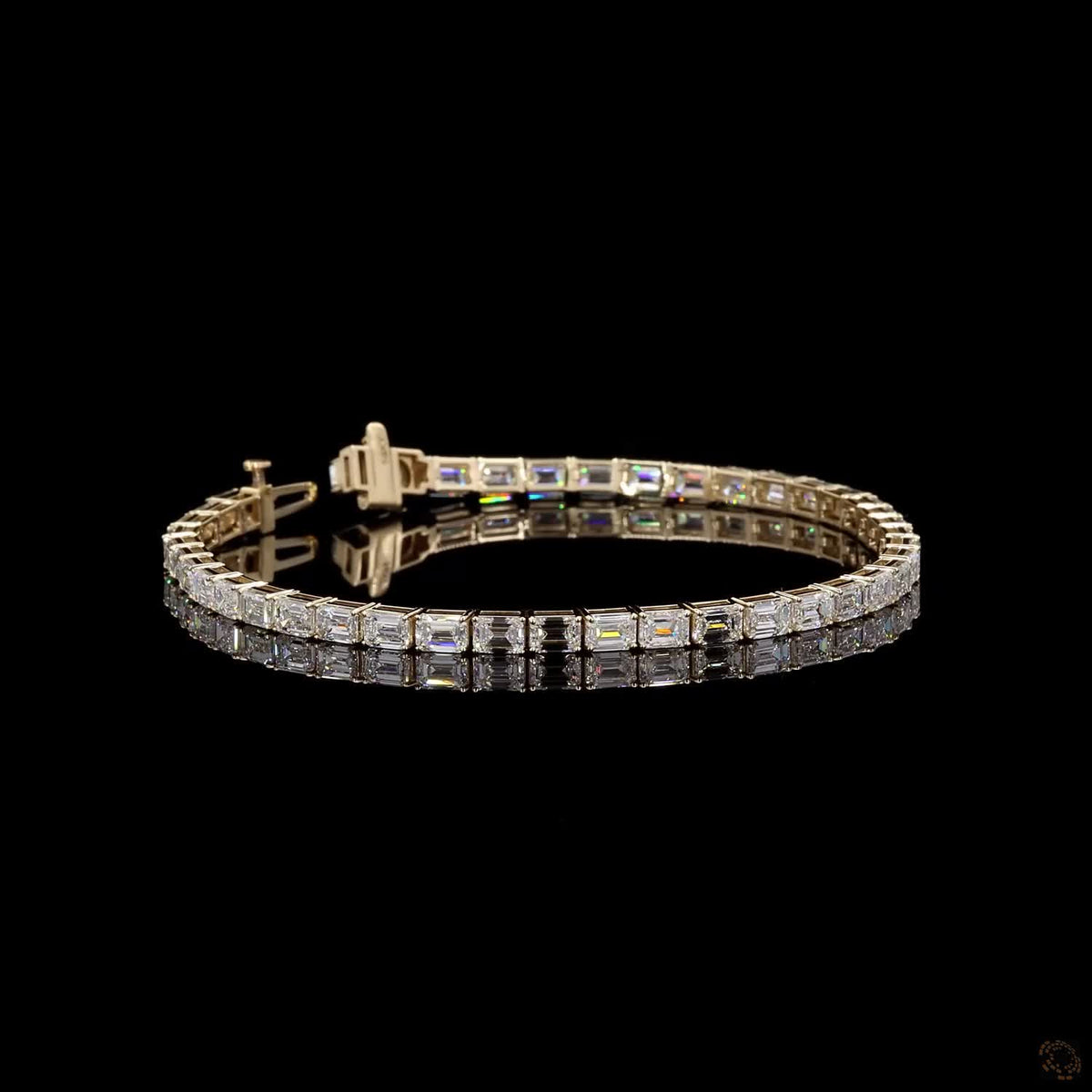 9.16 Ct East-West Emerald Cut Diamond Tennis Bracelet in 14K Yellow Gold