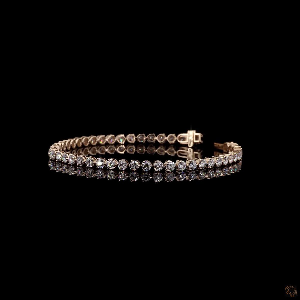 9.40 Ct  Vintage-Inspired Black Collar Round Diamond Link Bracelet in Yellow Gold