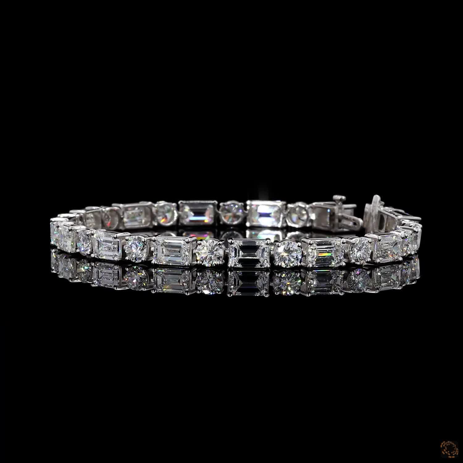 17.94 Ctw Luxury Round-Emerald cut Diamond Fancy Bracelet in Gold Setting