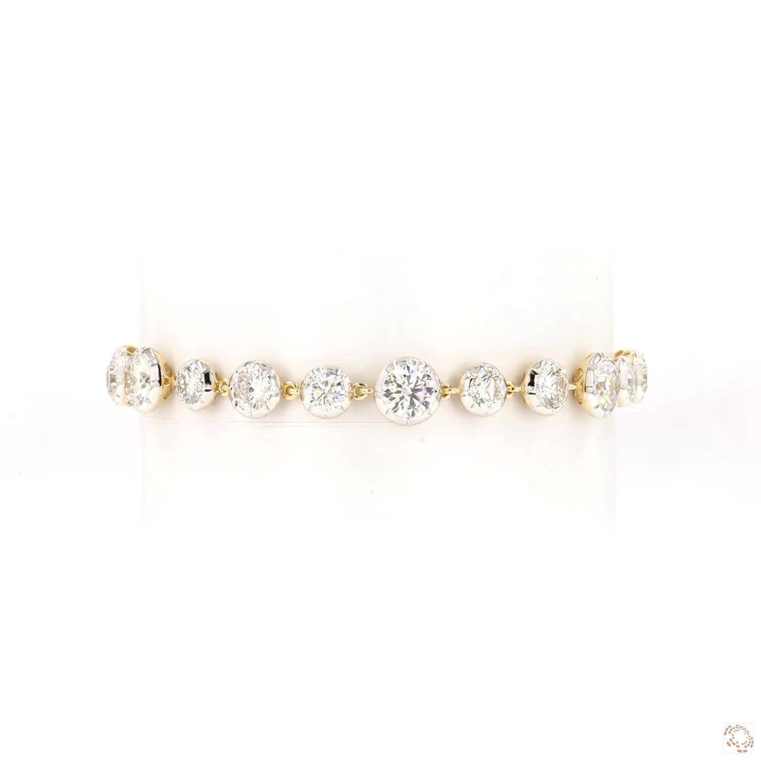 9.32 Ct Graduated Round Diamond Bezel Illusion Tennis Bracelet in 14K White Gold