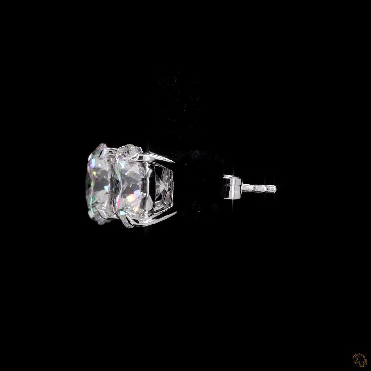 5.06 Ct Delicates prongs hold the stone securely while allowing light to enter from all angles, maximizing the diamond's natural fire and scintillation