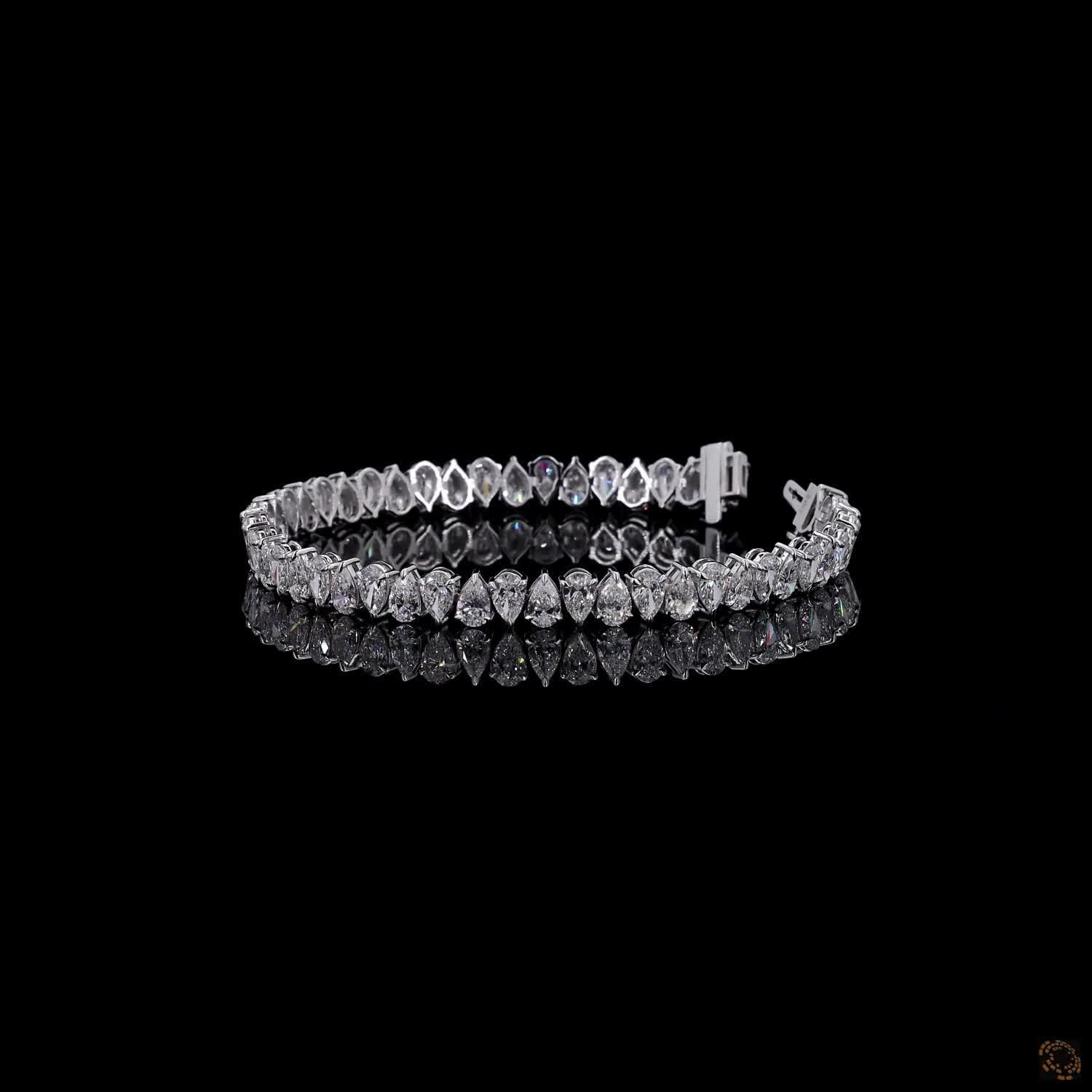 12.86 Ct Vertical Pear Cut Lab-Grown / Moissanite Diamond Tennis Bracelet in Platinum